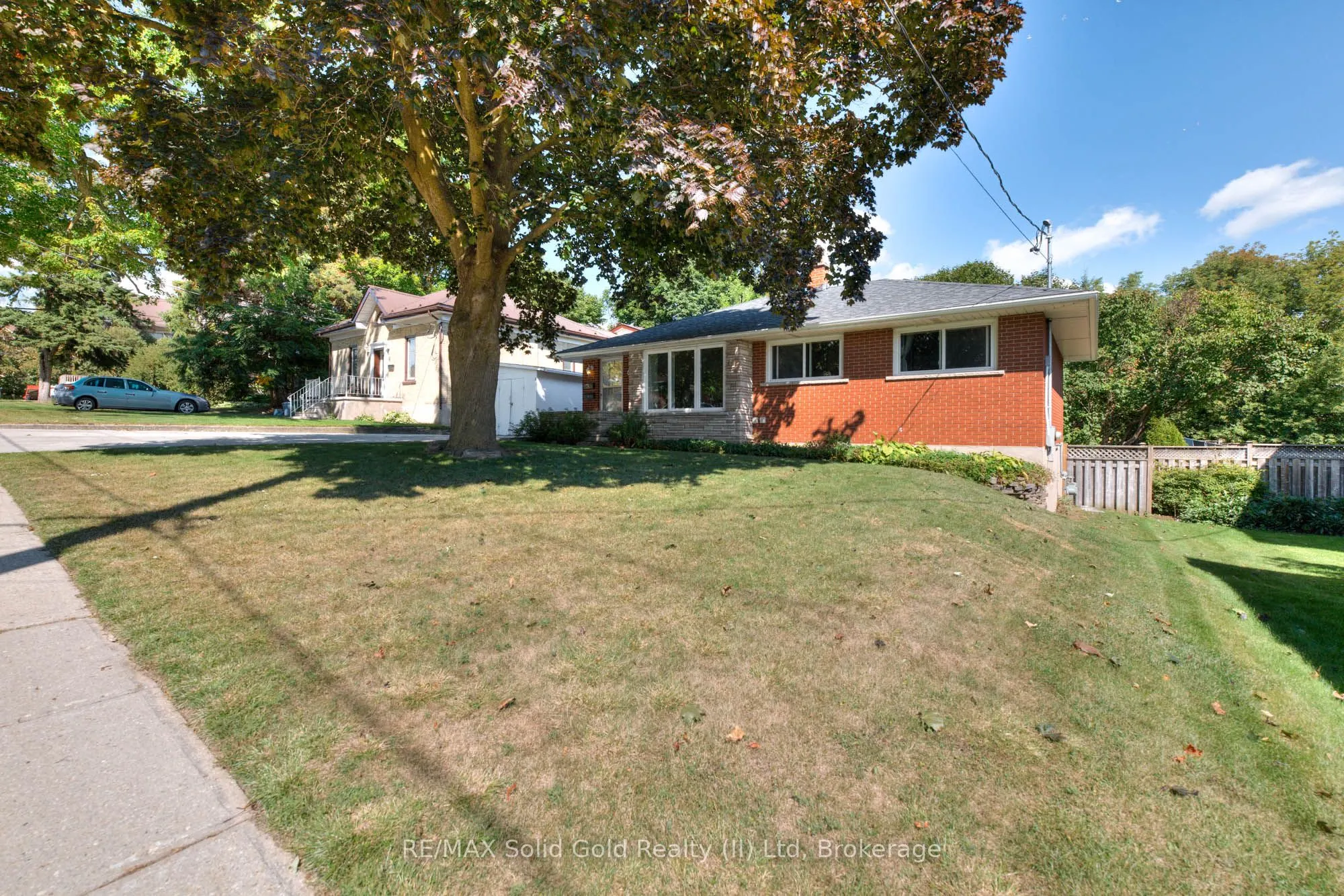 6 Erb Street