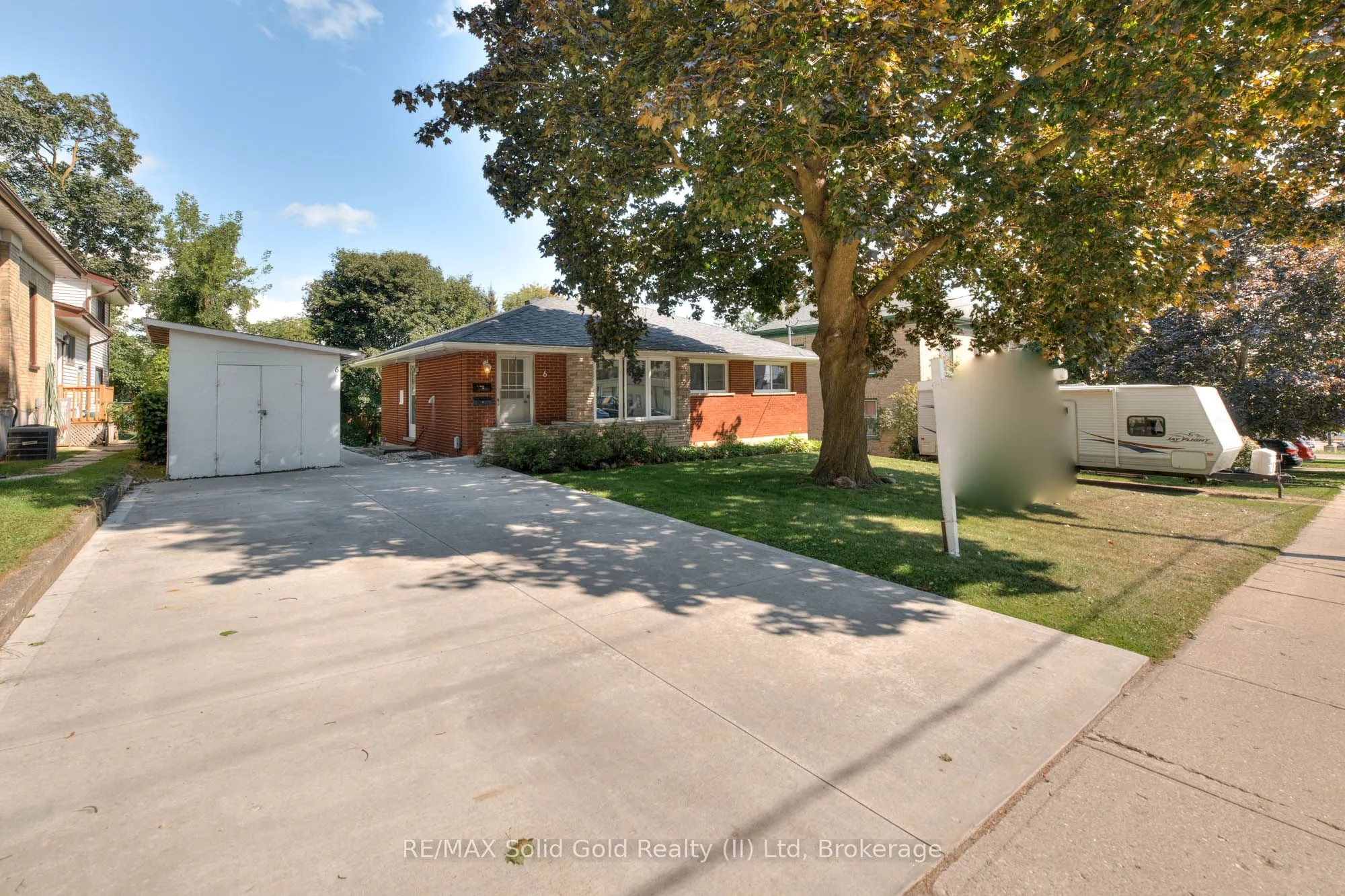 6 Erb Street