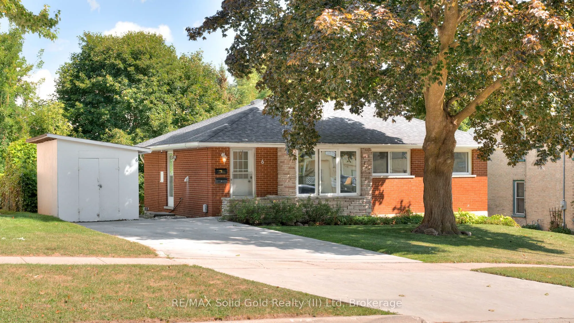 6 Erb Street