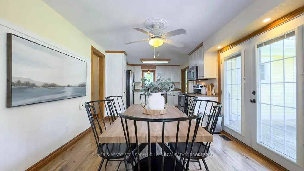 2487 Oxford Street W