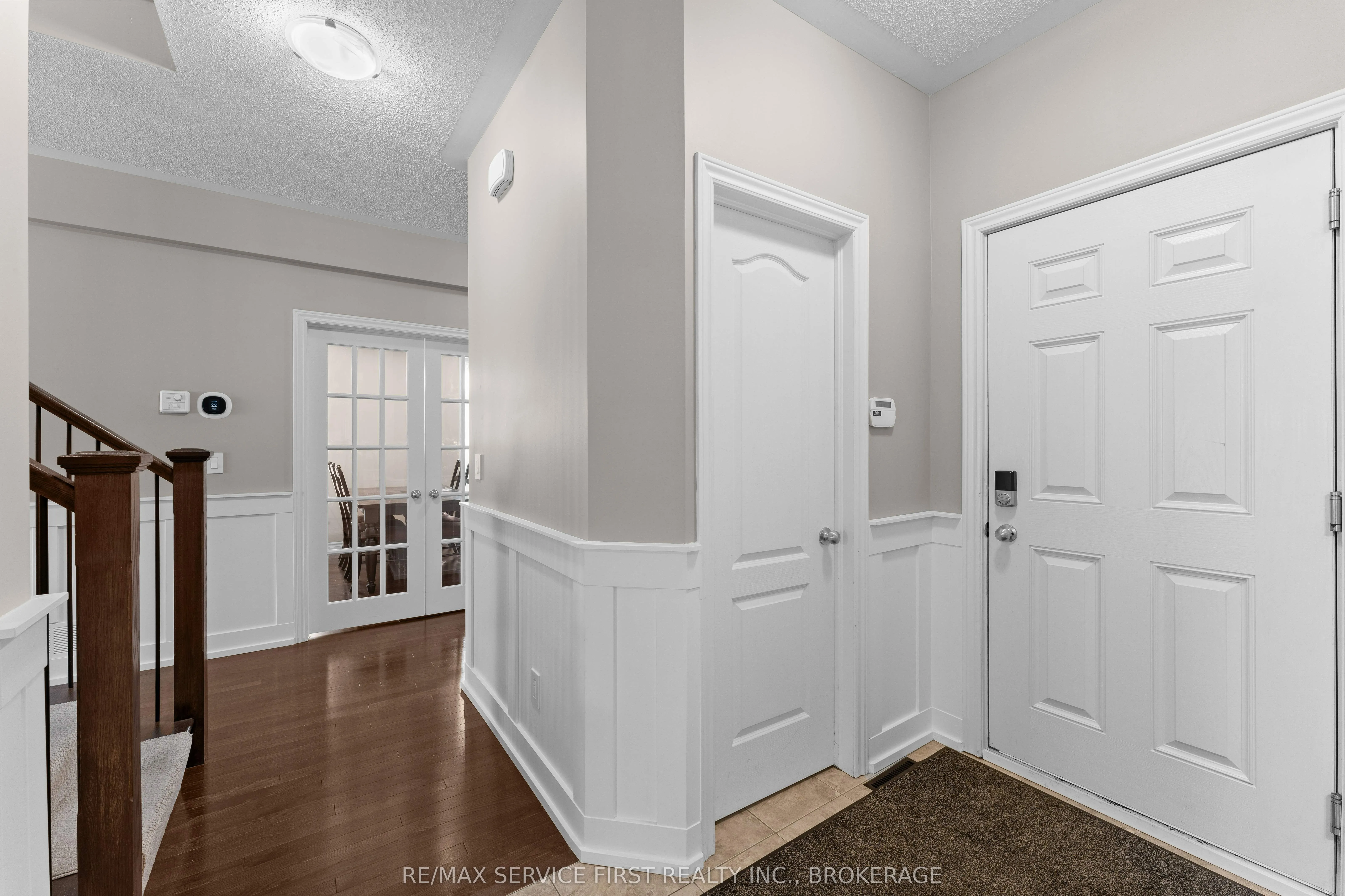 1134 ESCALA Crescent