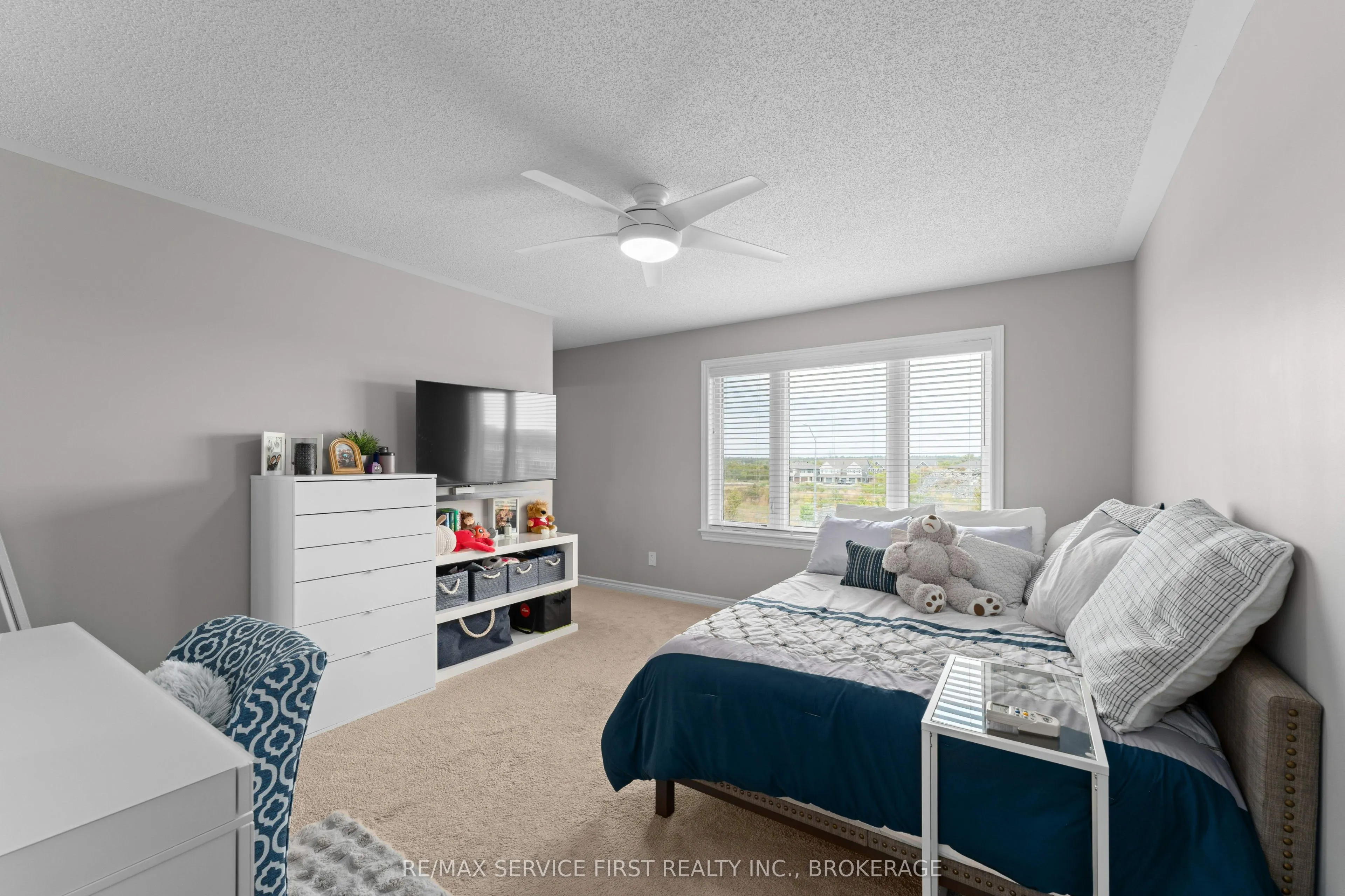 1134 ESCALA Crescent