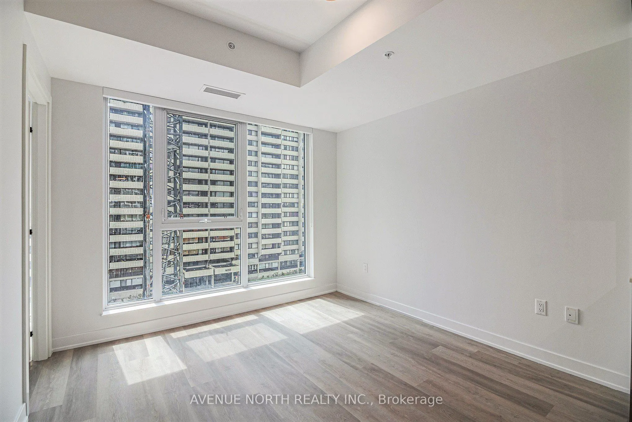 400 albert Street, #1202