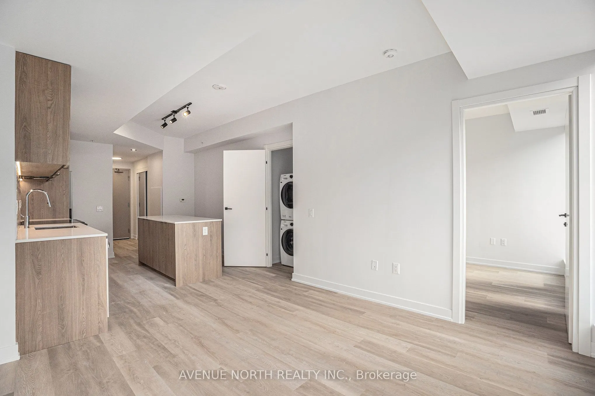 400 albert Street, #1202