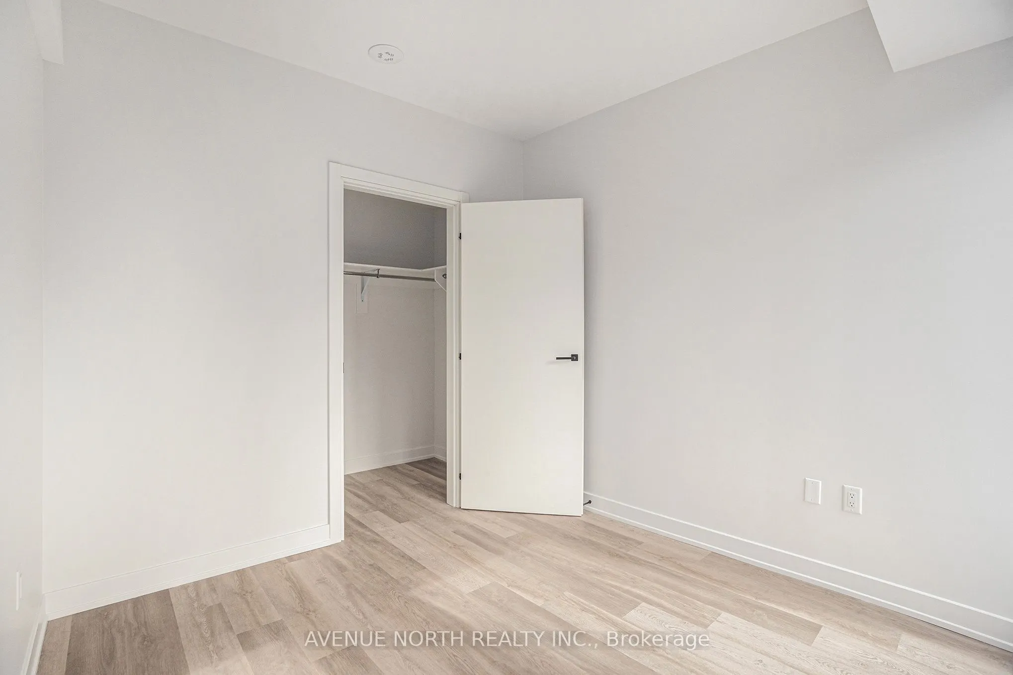 400 albert Street, #1202
