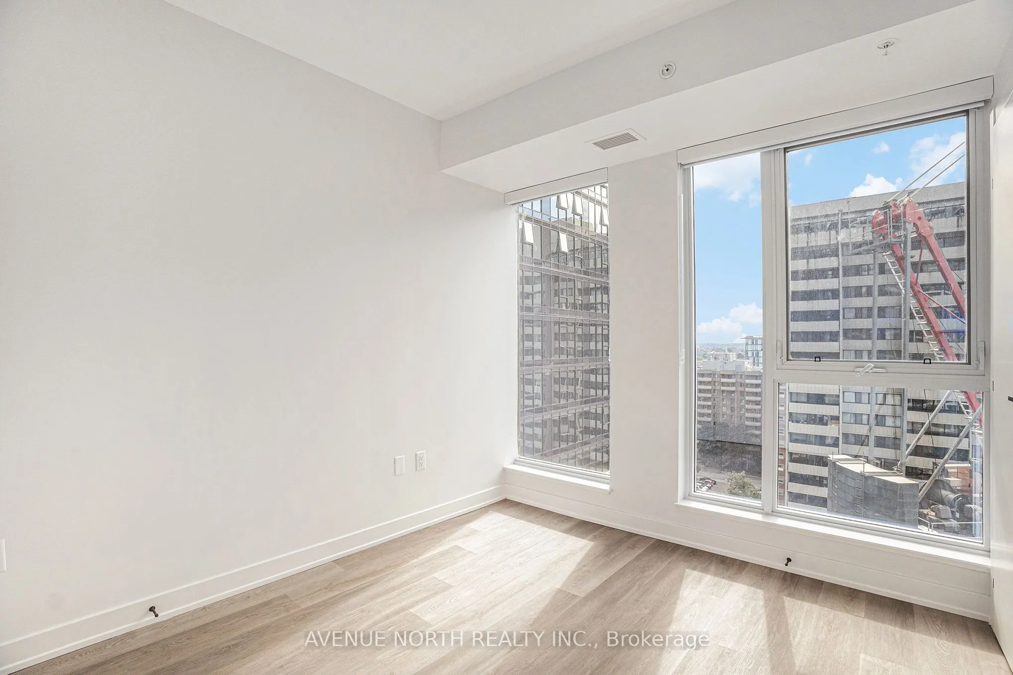 400 albert Street, #1202