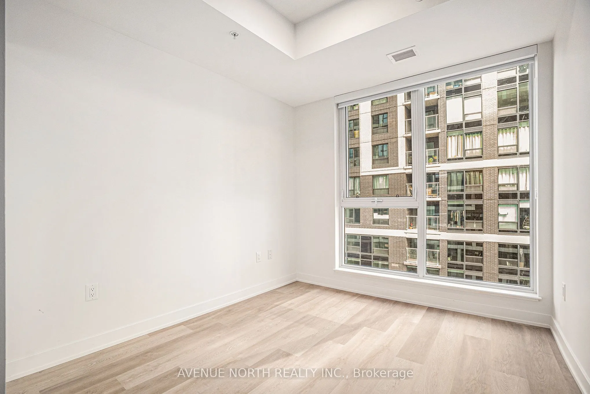 400 albert Street, #1208