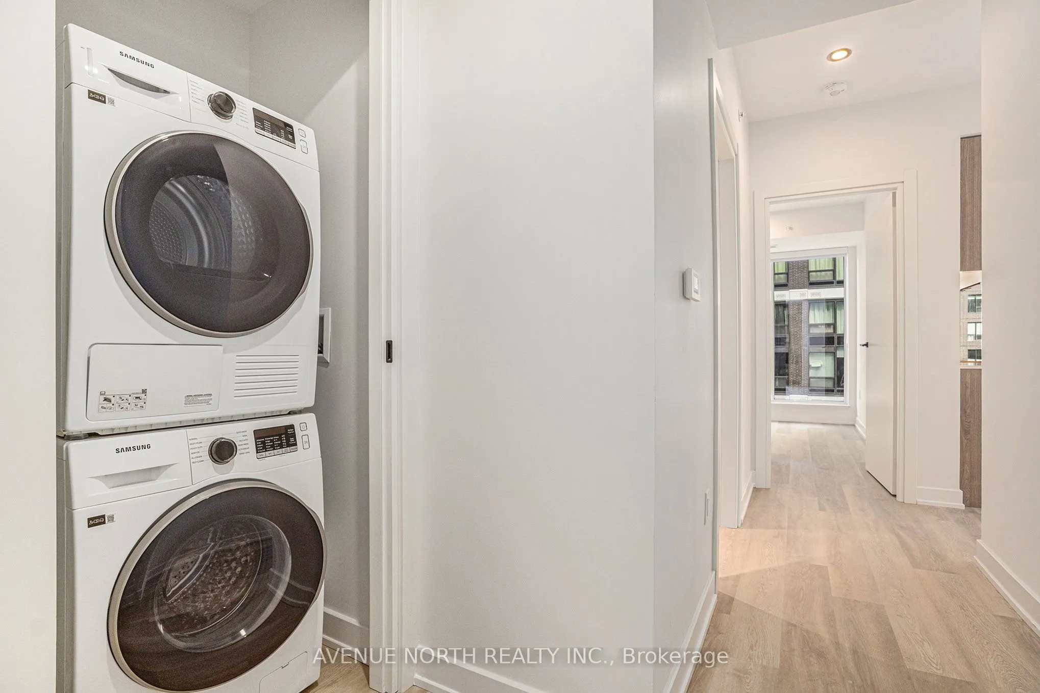 400 albert Street, #1208