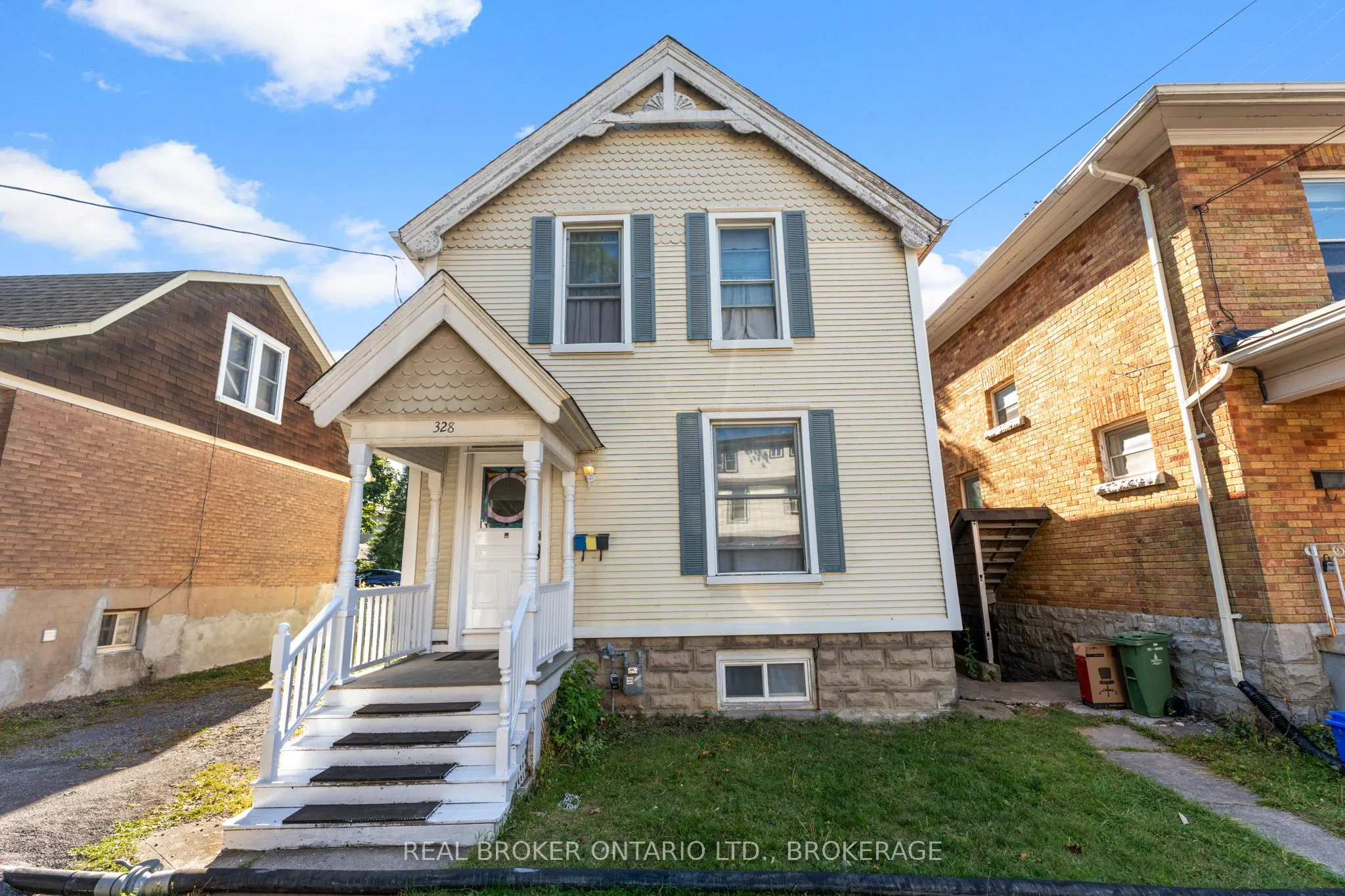 328 Collingwood Street