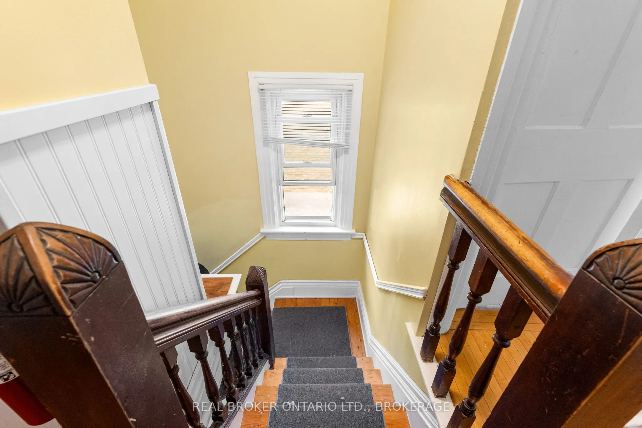 328 Collingwood Street
