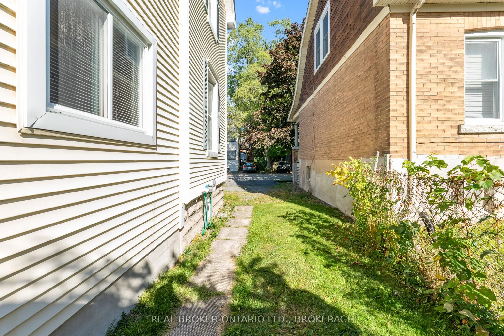 328 Collingwood Street