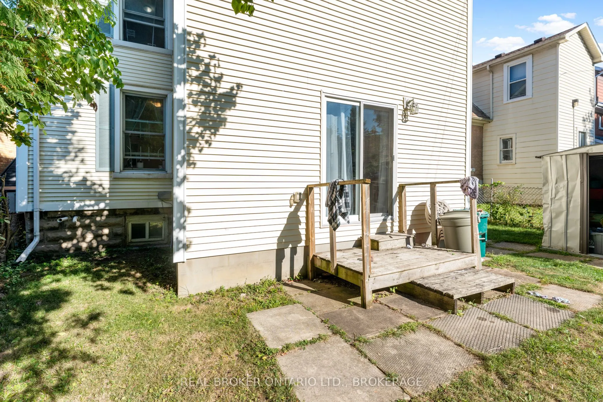 328 Collingwood Street
