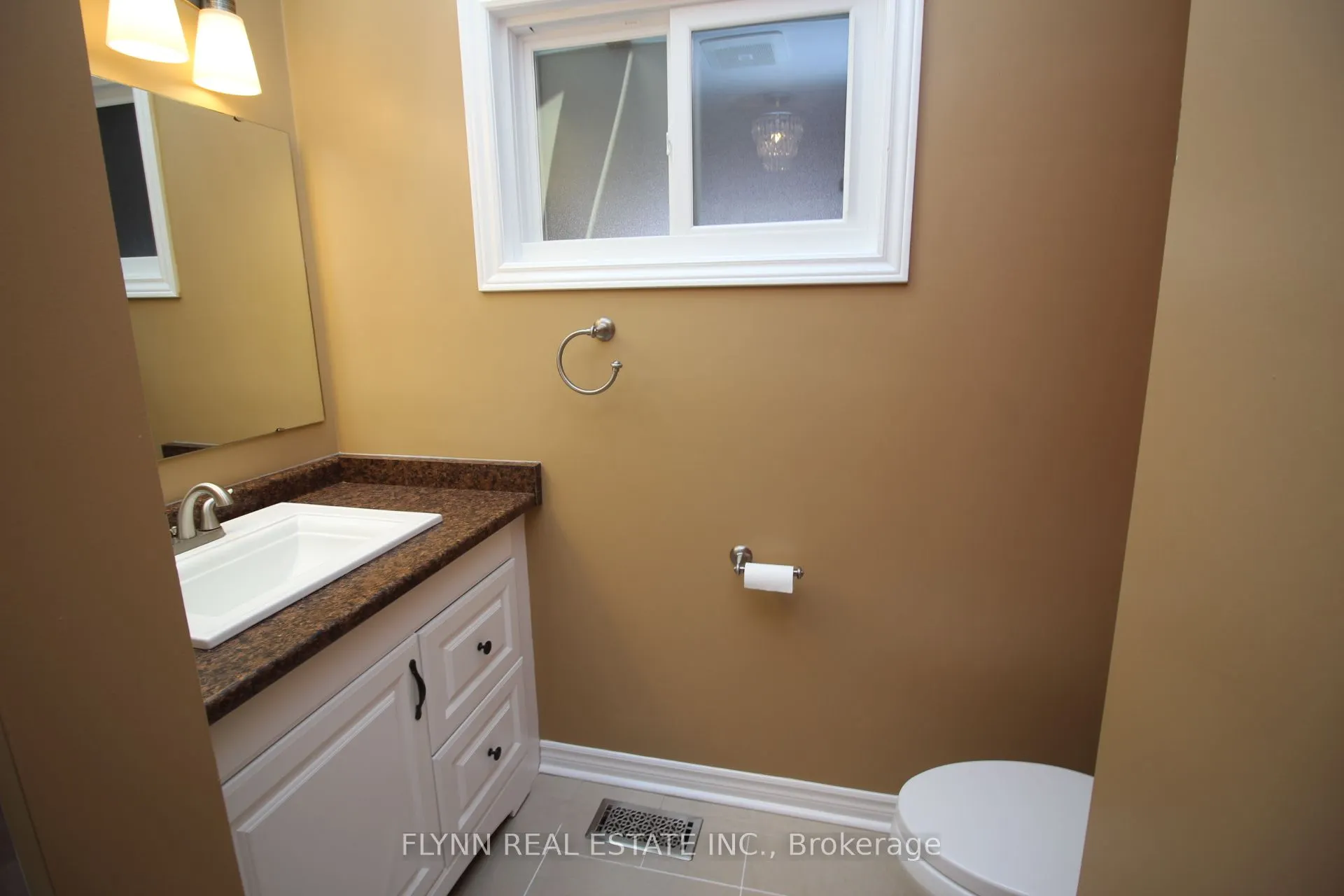 7139 WARDEN Avenue, #Upper