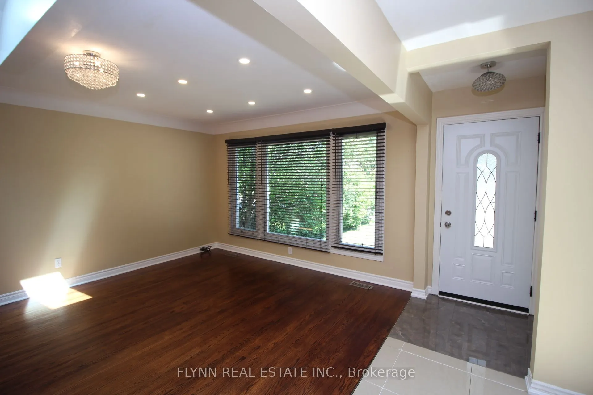7139 WARDEN Avenue, #Upper
