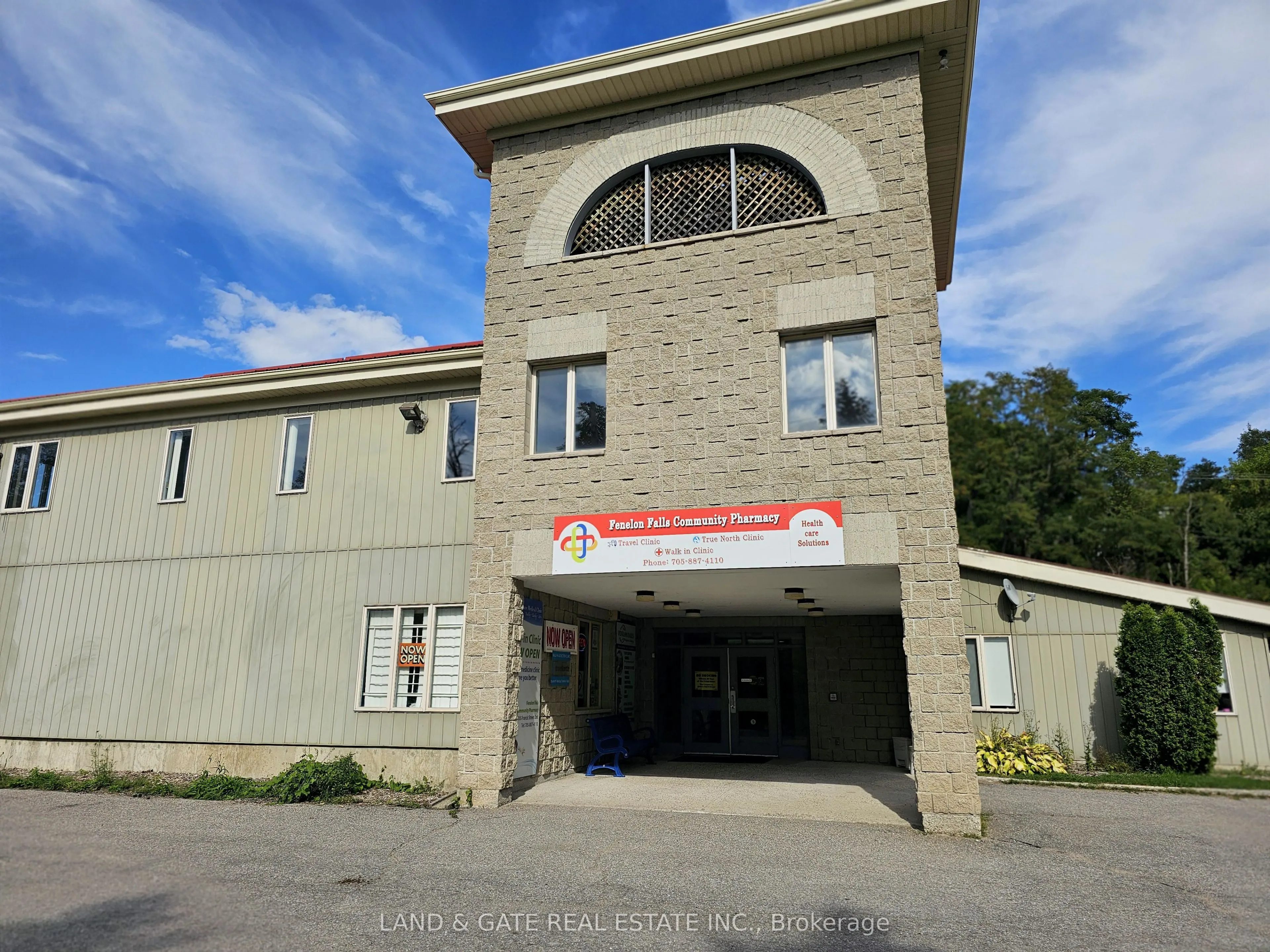 205 Francis Street E