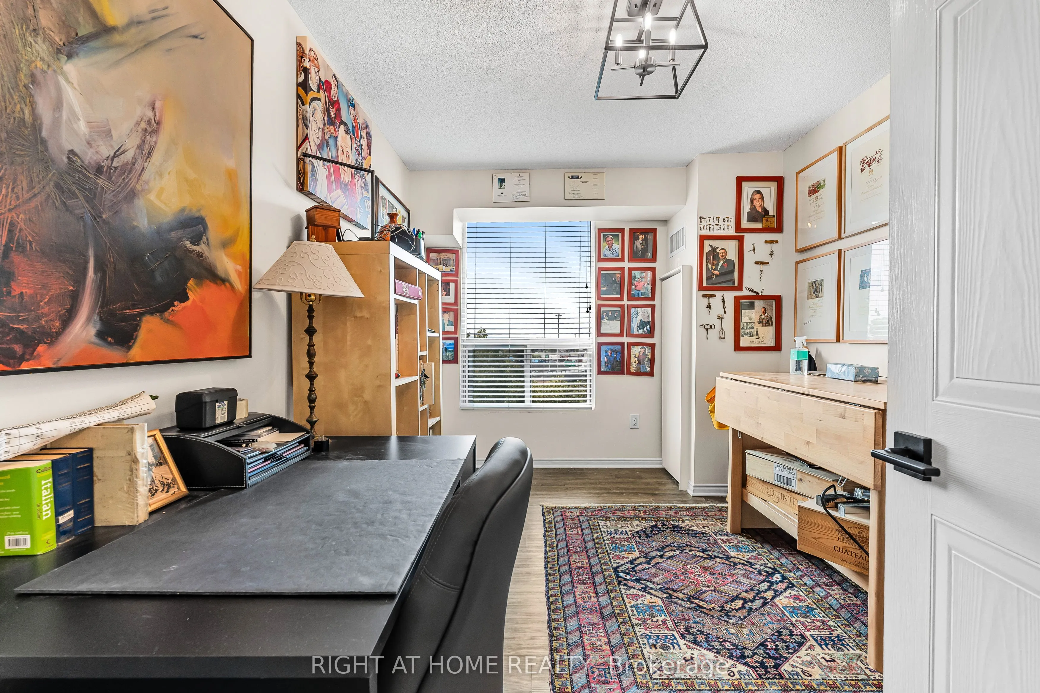 81 Scott Street, #707
