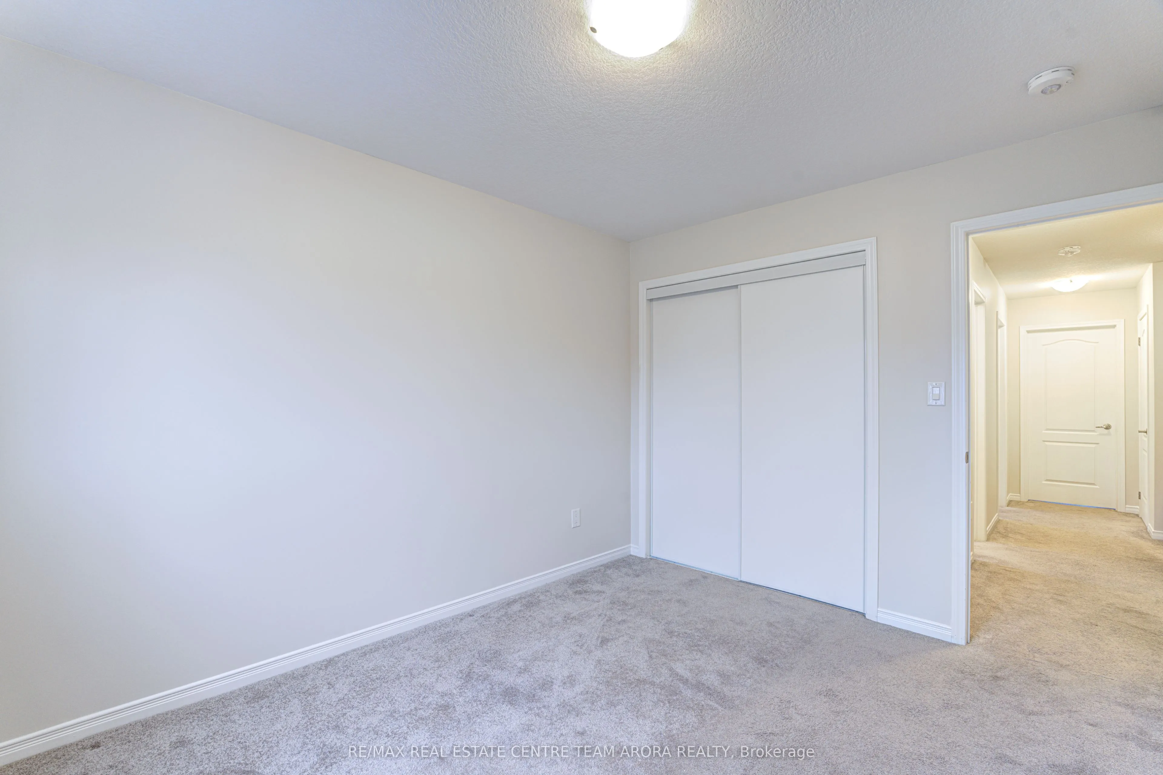 79 Oaktree Drive