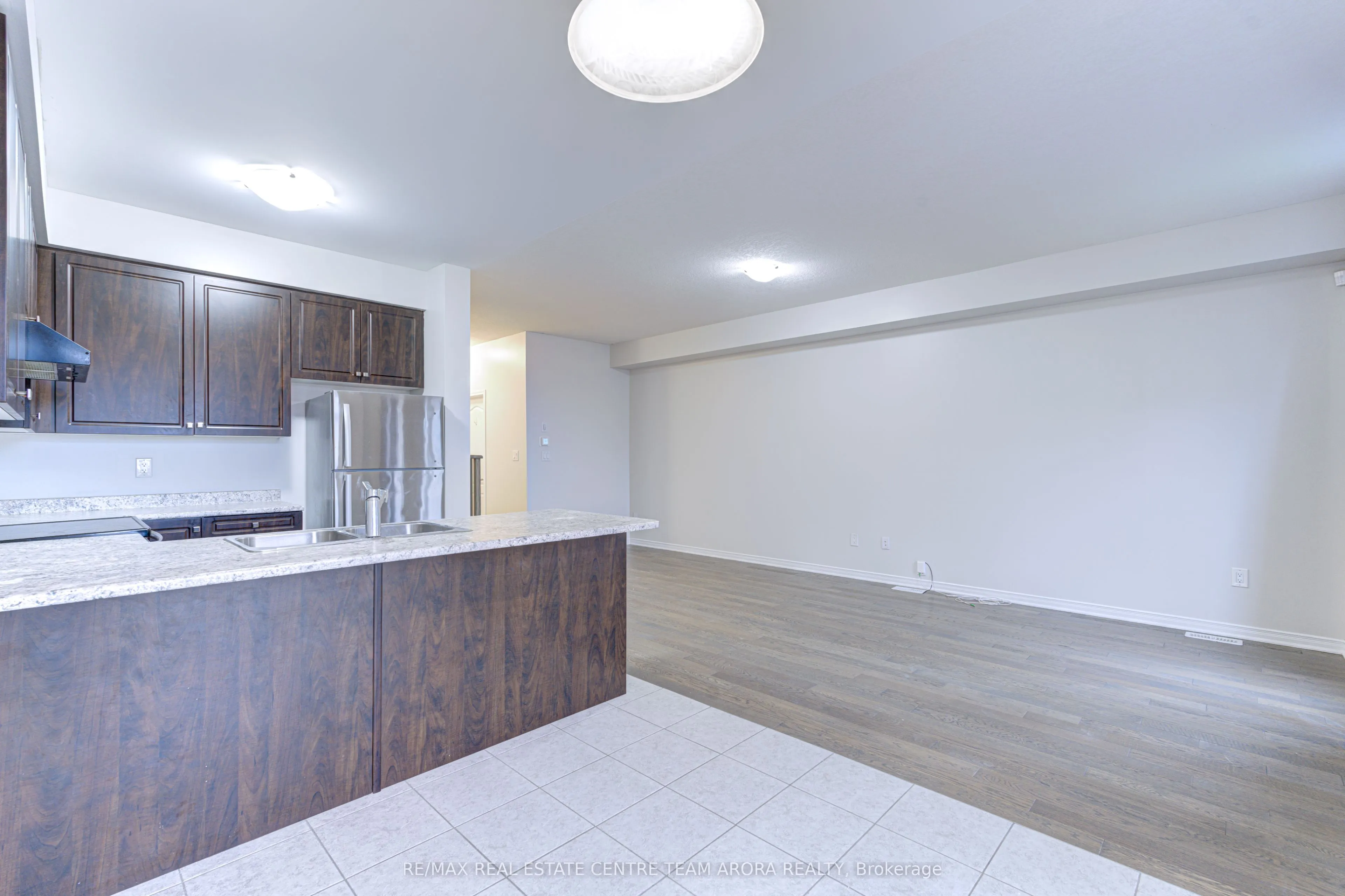 79 Oaktree Drive