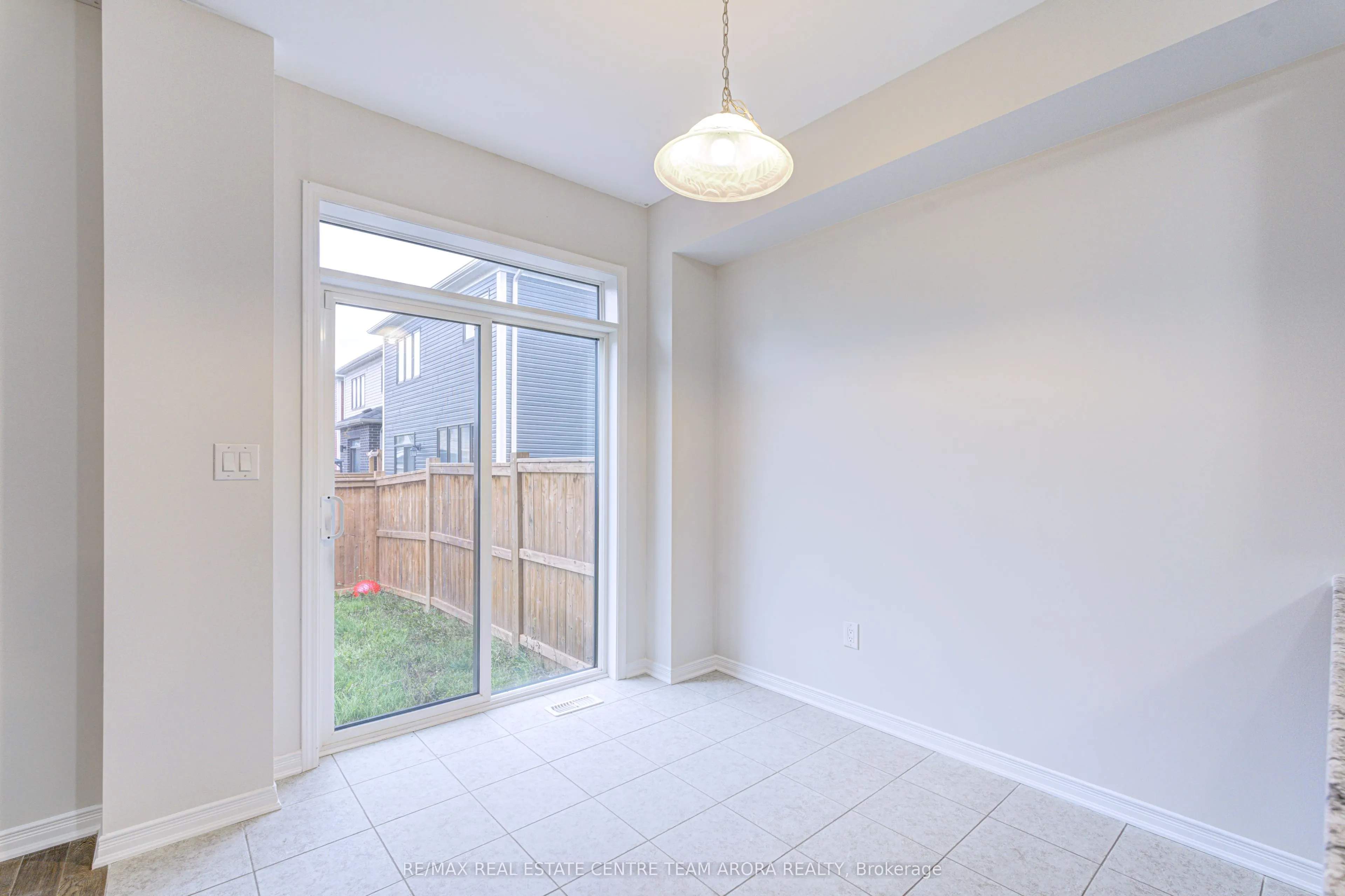 79 Oaktree Drive