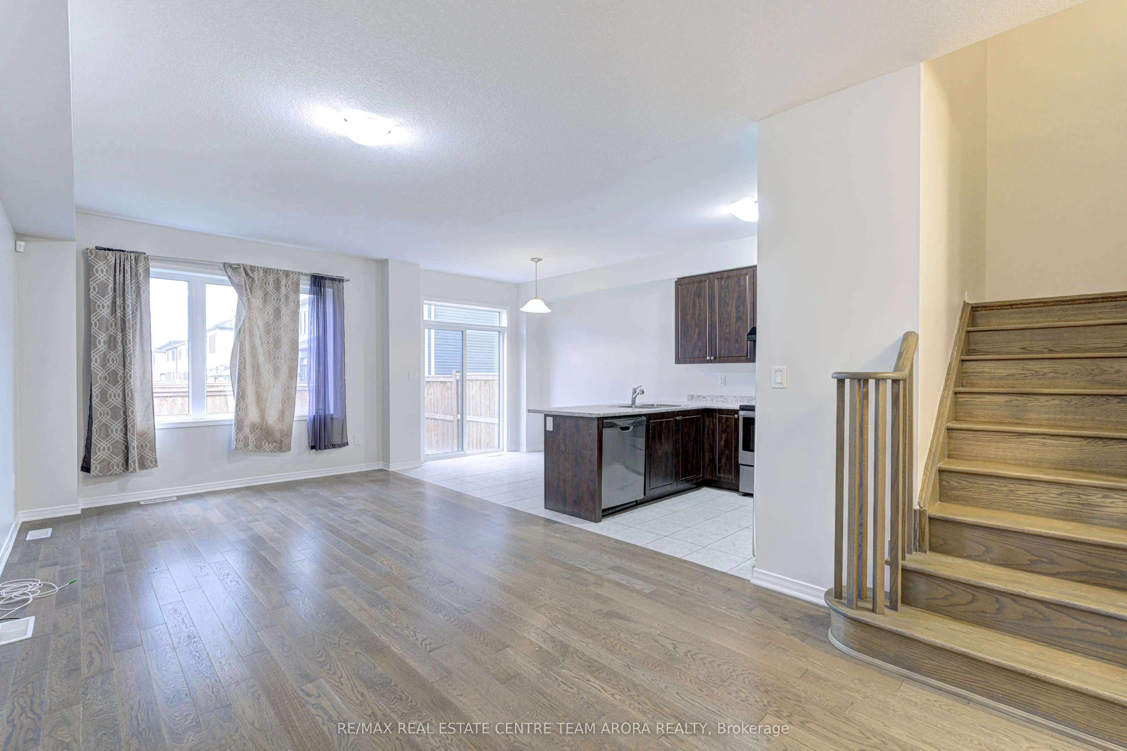 79 Oaktree Drive