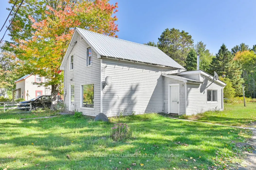 16 Glastonbury Road