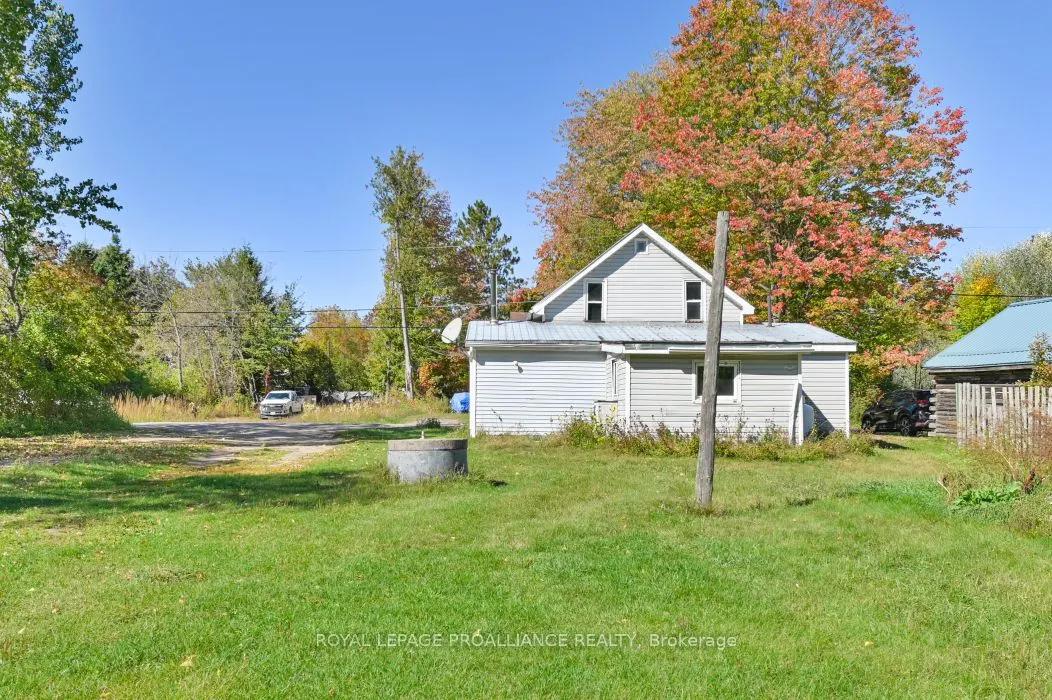 16 Glastonbury Road