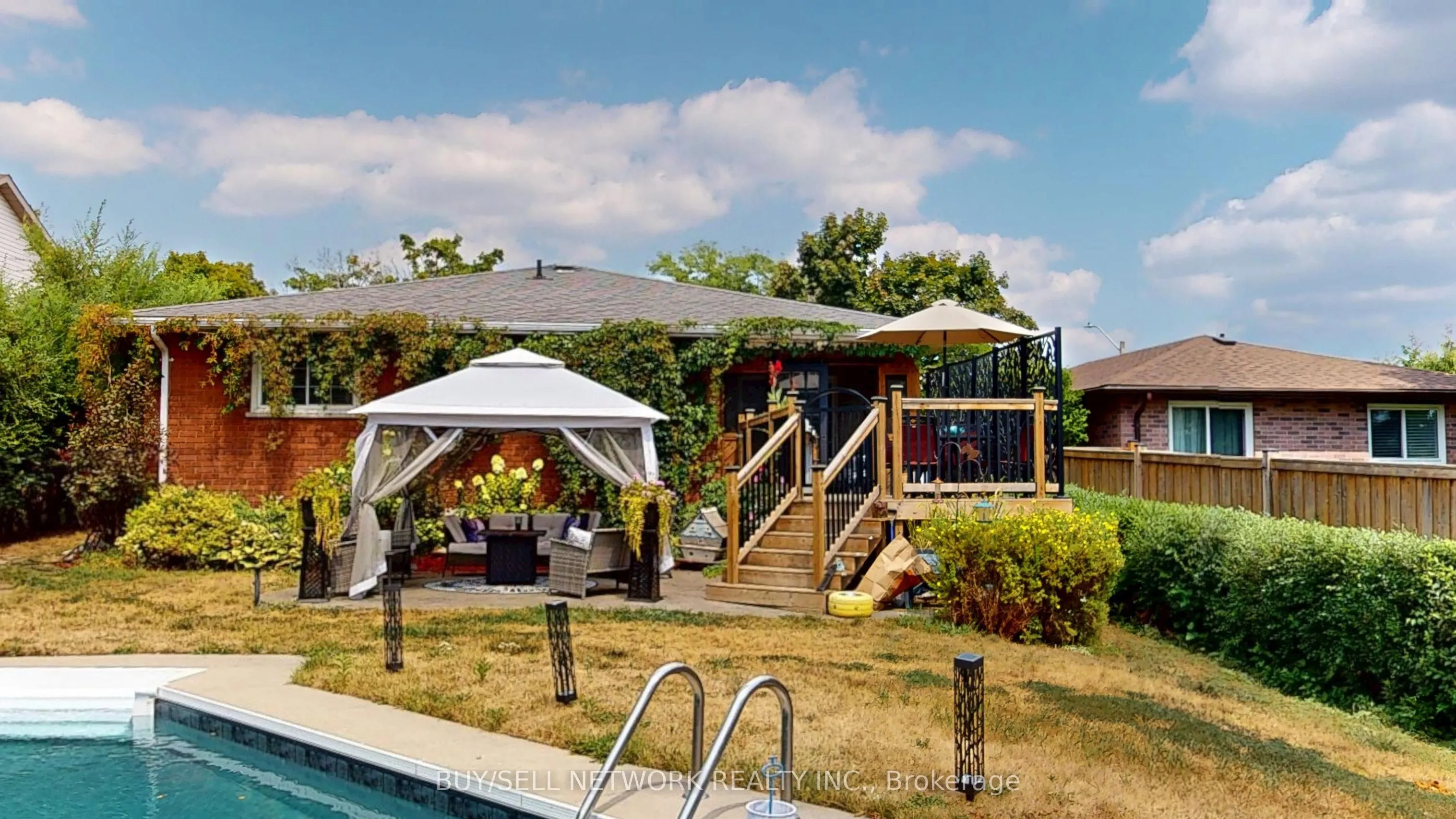 2504 Idyllwood Crescent