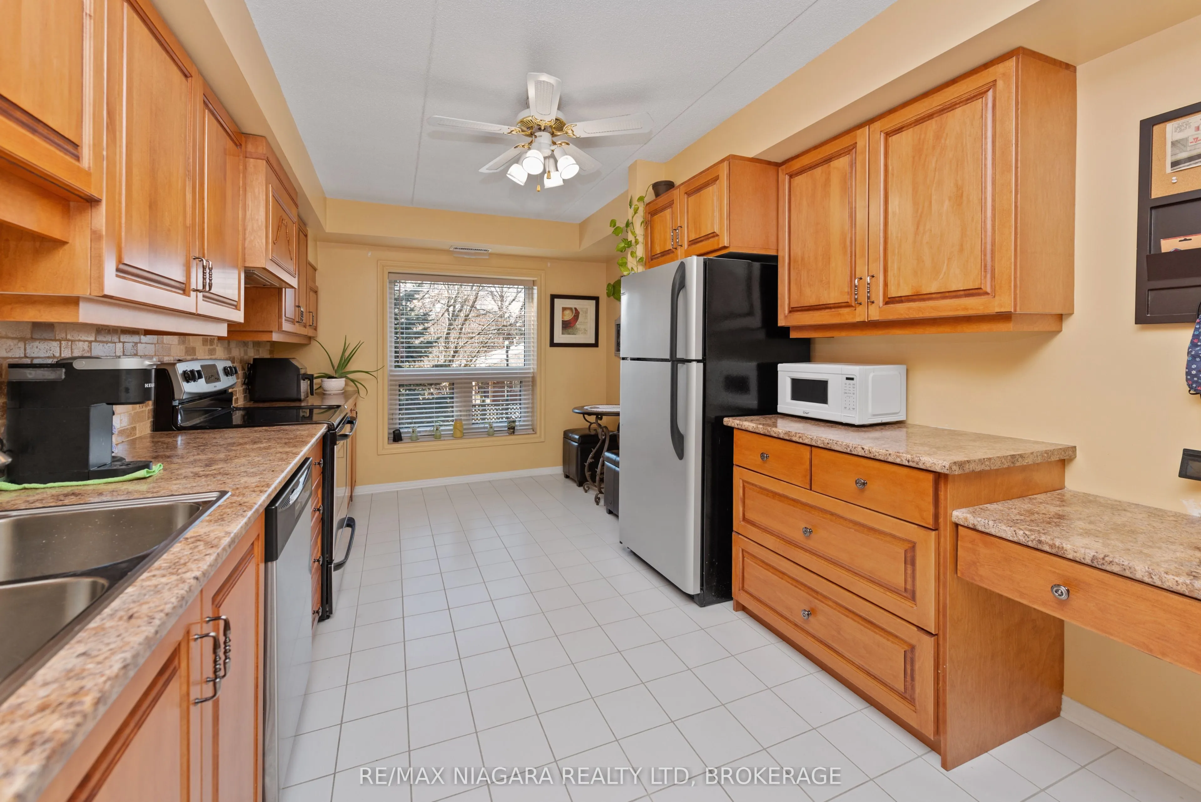 6704 Thorold Stone Road, #206
