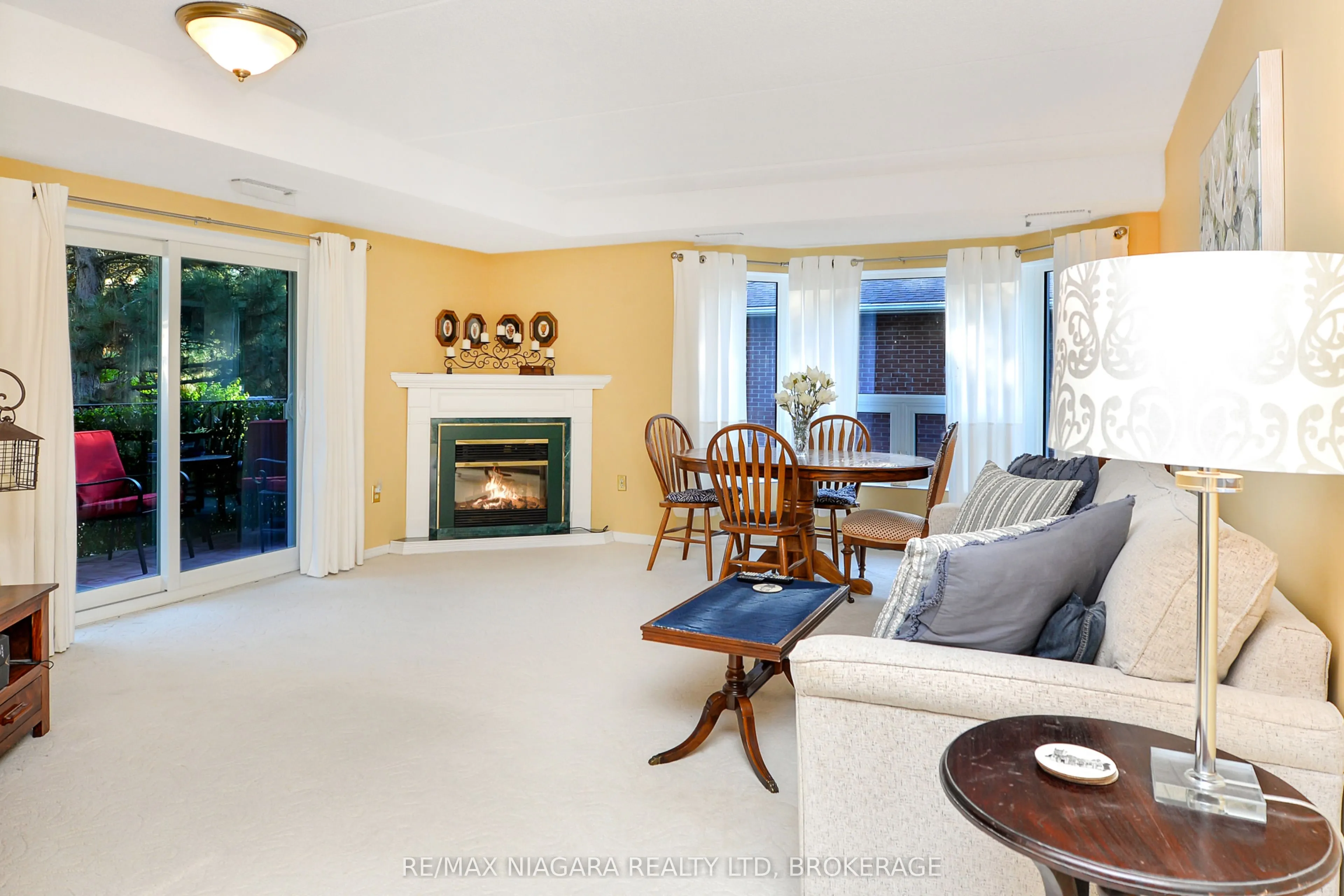 6704 Thorold Stone Road, #206