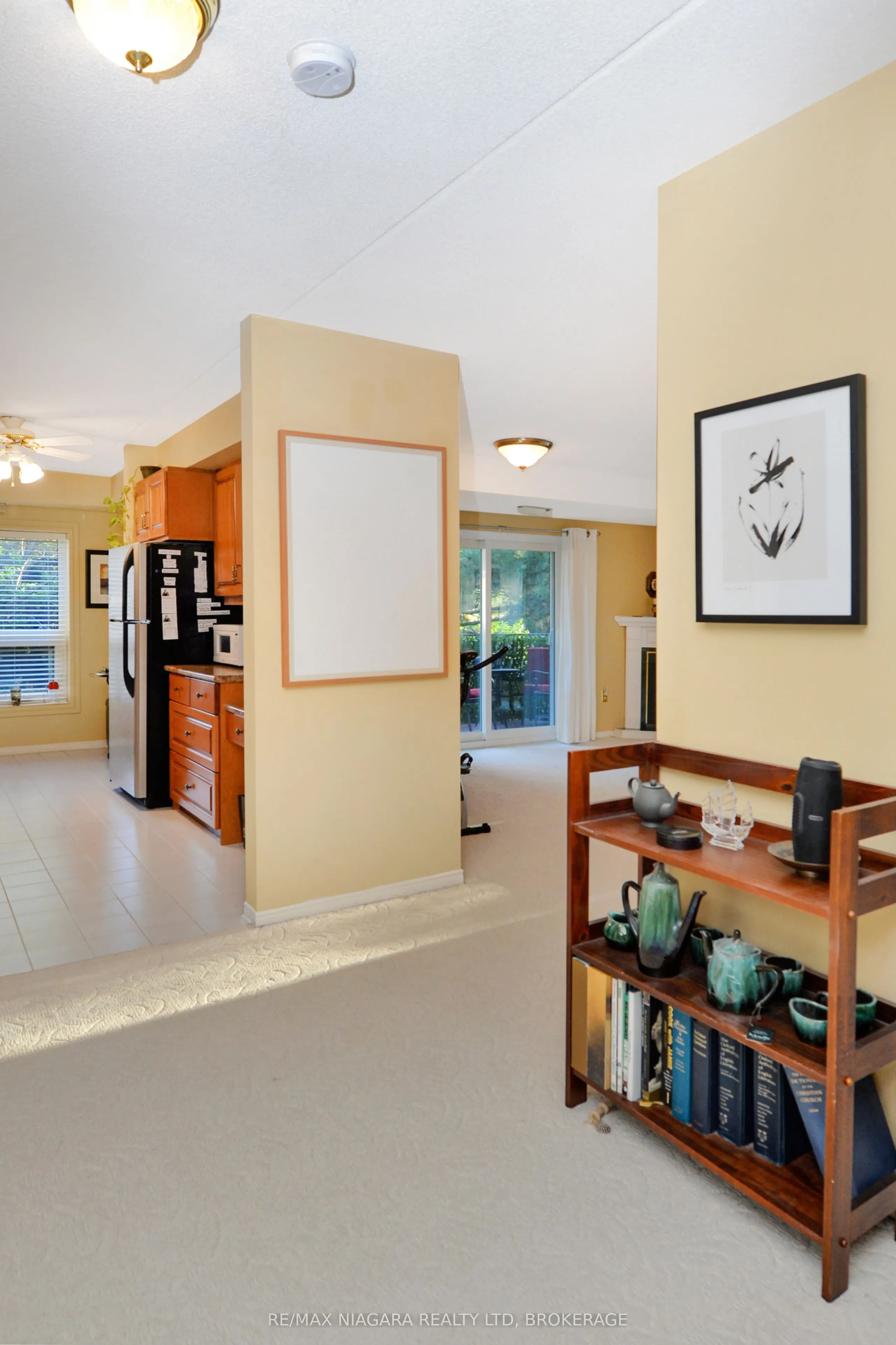 6704 Thorold Stone Road, #206