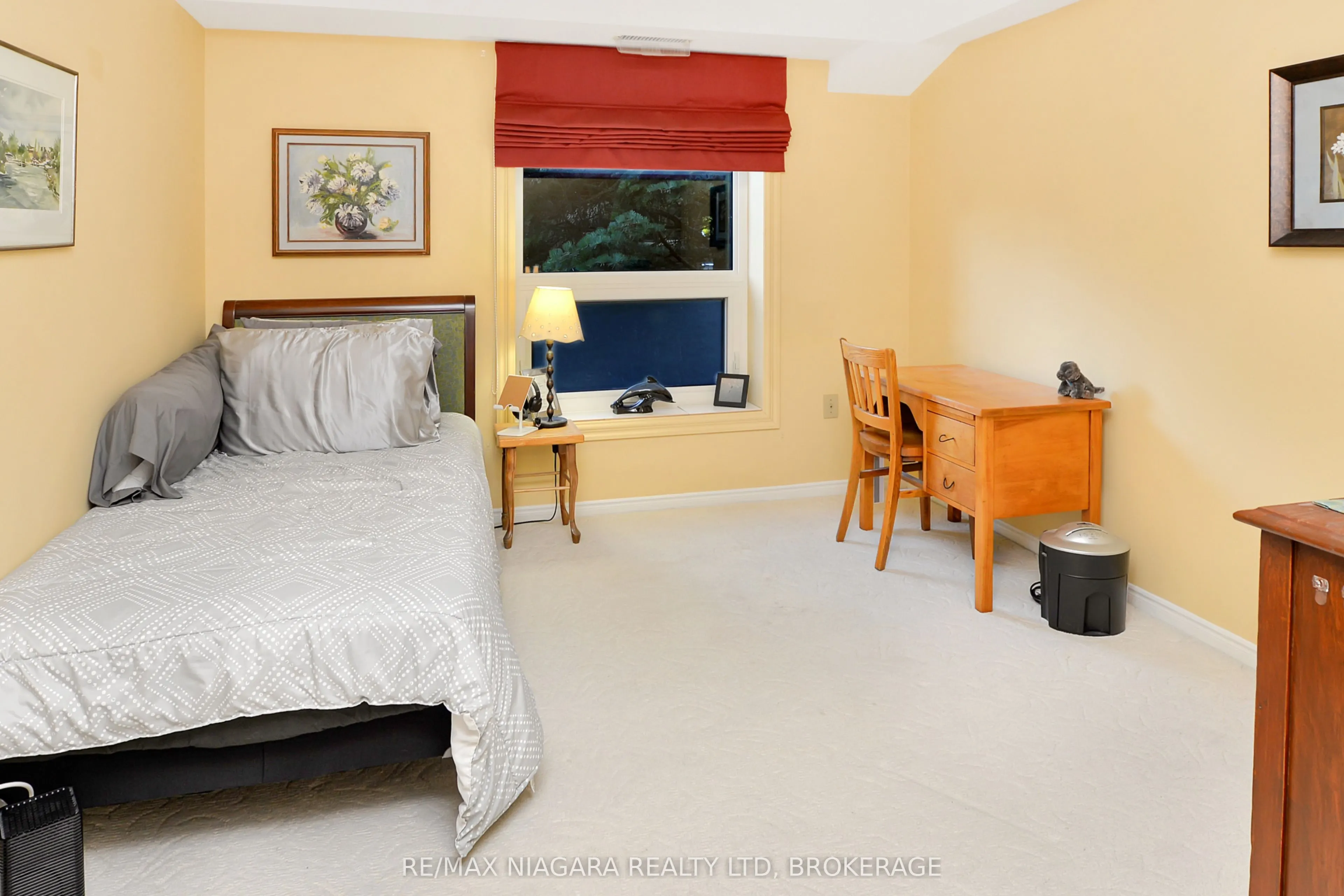 6704 Thorold Stone Road, #206