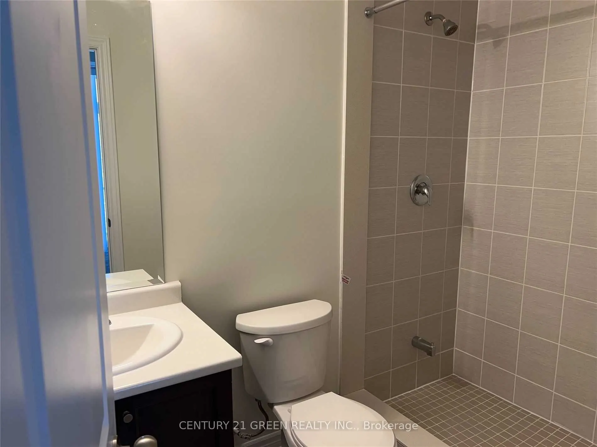 383 Dundas Street, #62