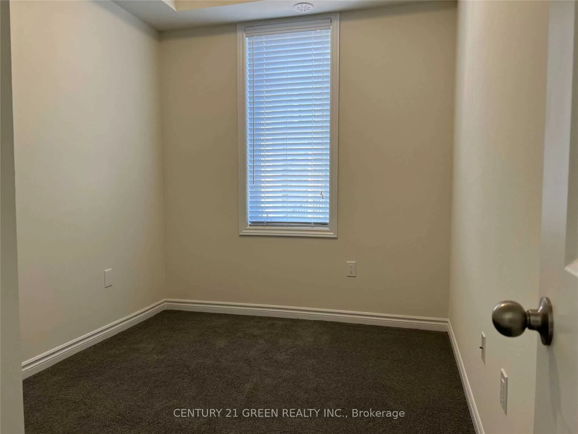 383 Dundas Street, #62
