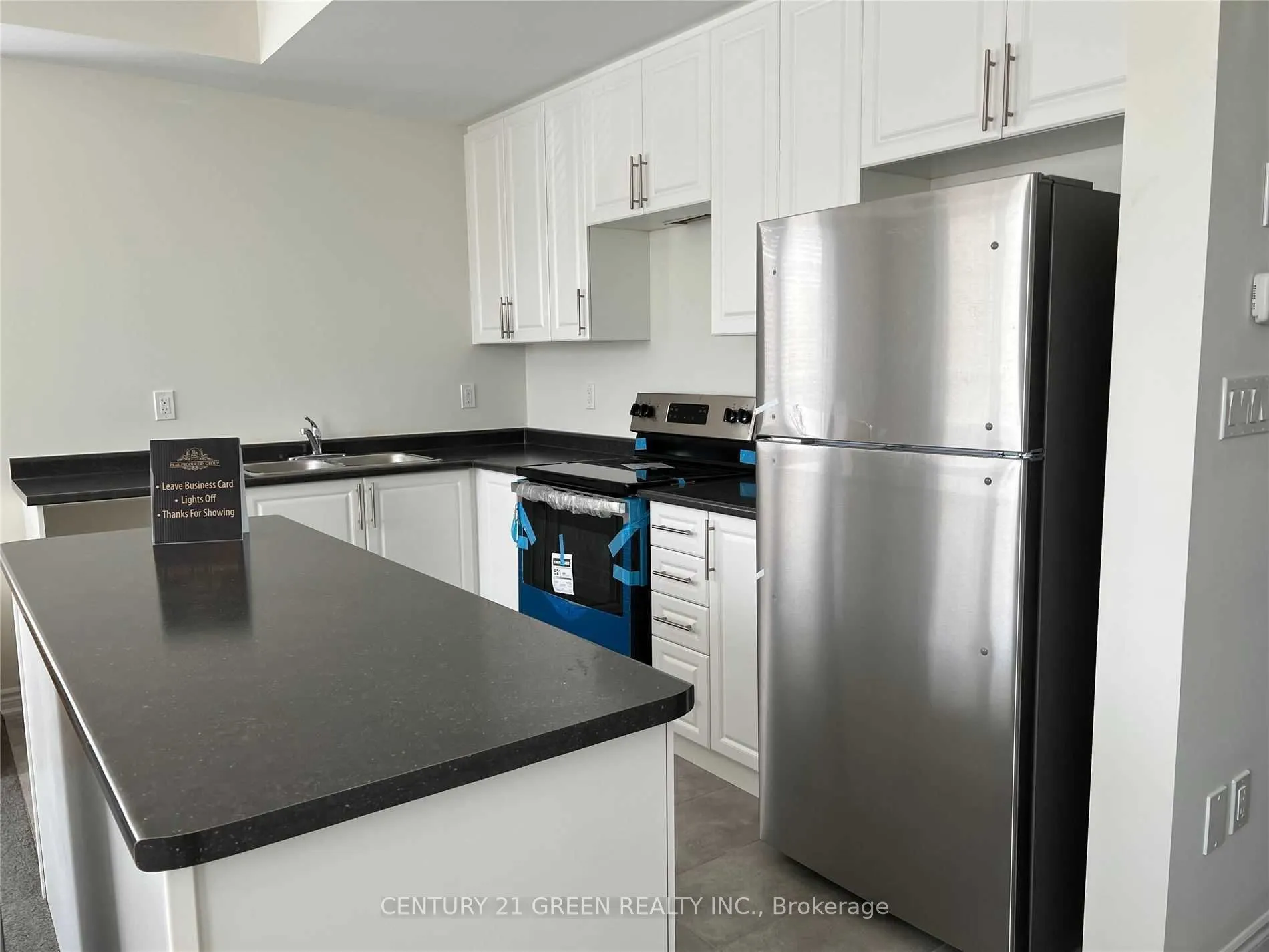 383 Dundas Street, #62
