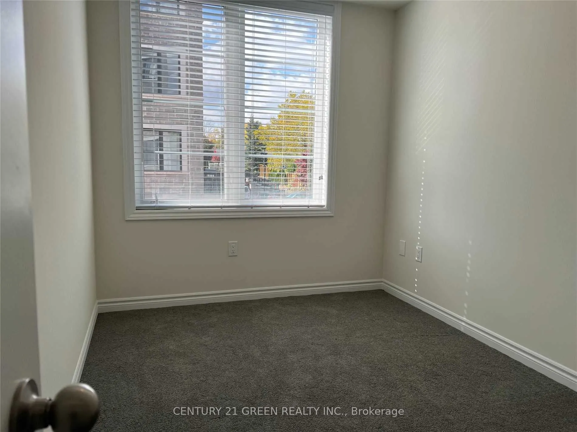 383 Dundas Street, #62
