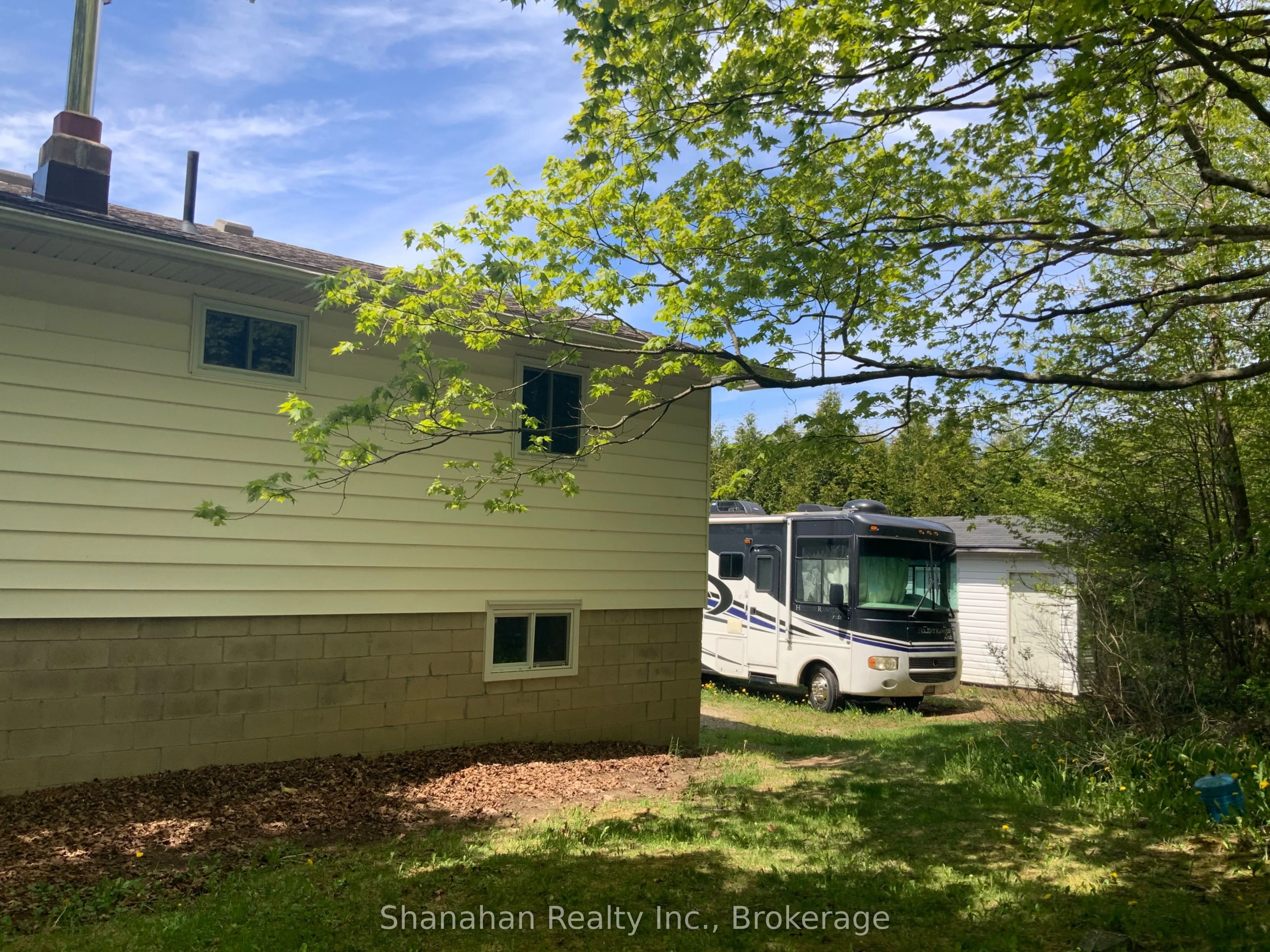 46 Maple Golf Crescent