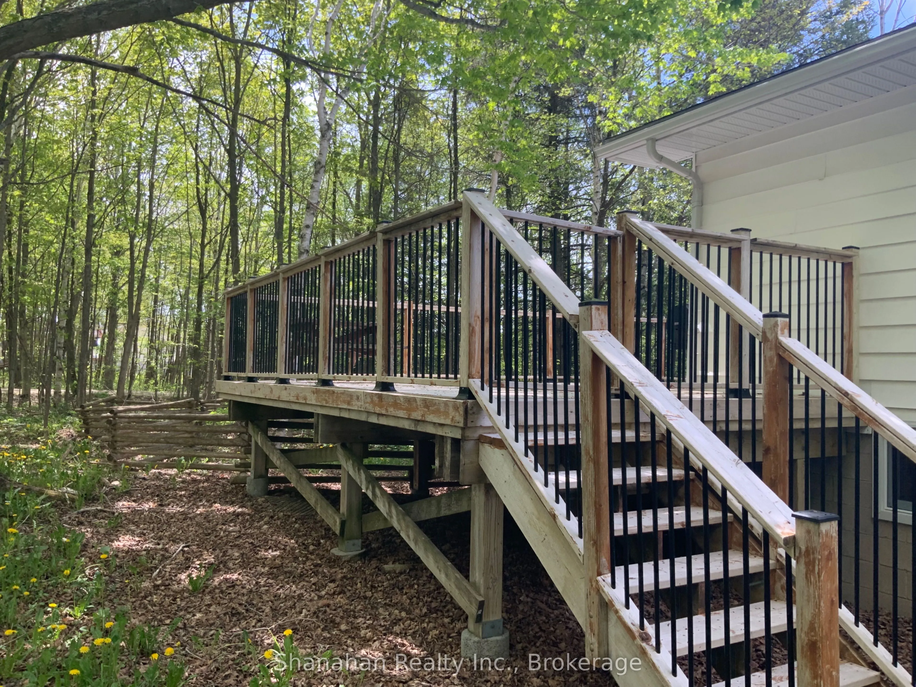 46 Maple Golf Crescent