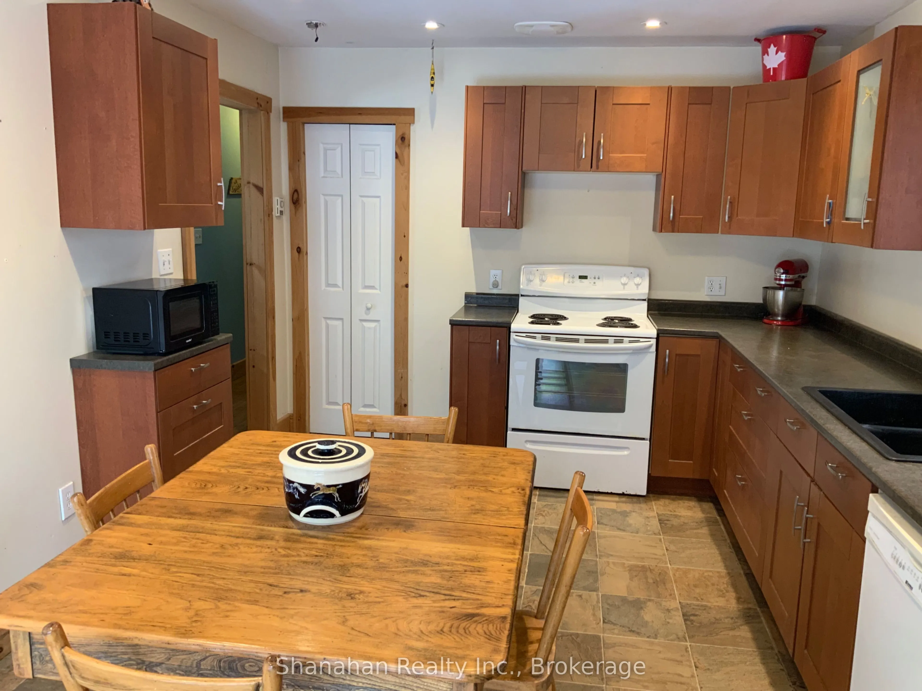 46 Maple Golf Crescent