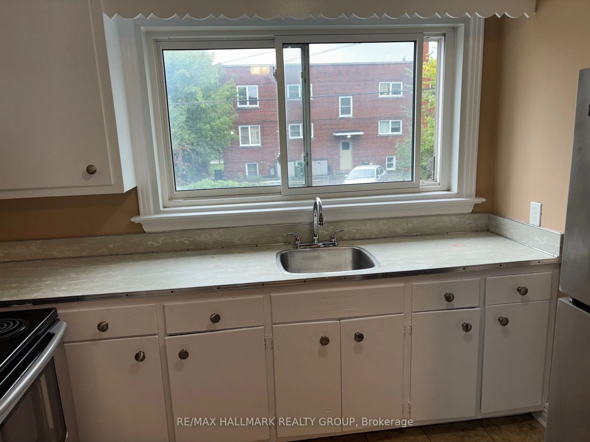 1376 TRENTON Avenue, #4