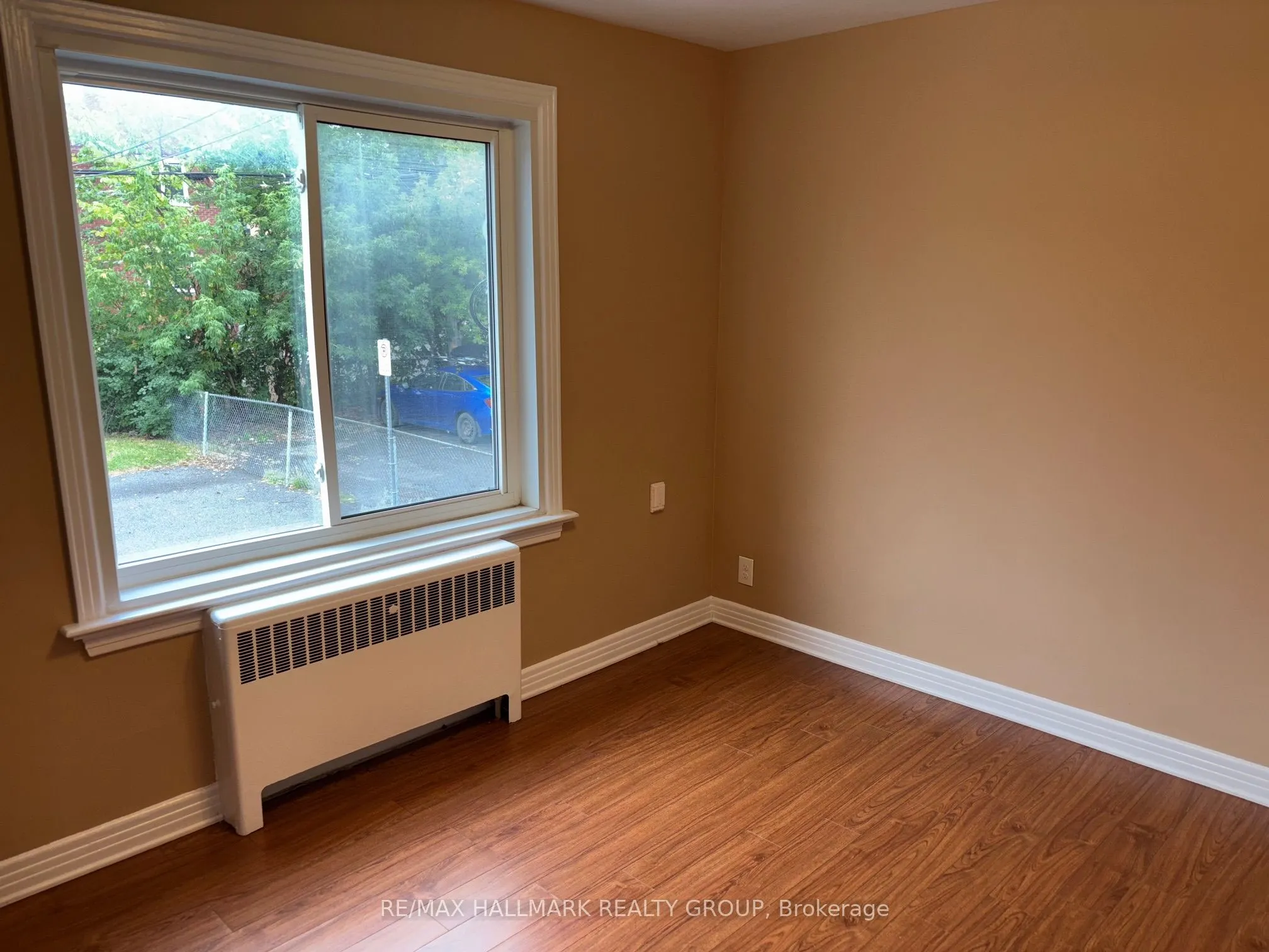 1376 TRENTON Avenue, #4