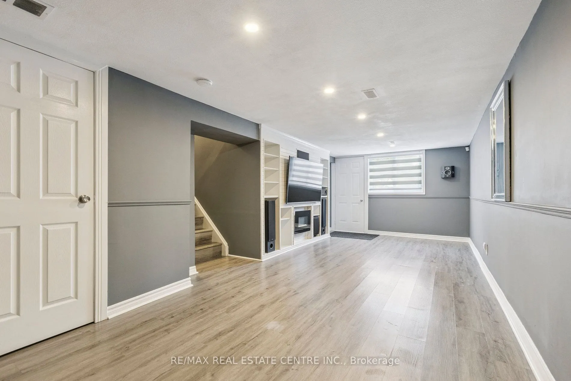 122 Mooregate Crescent