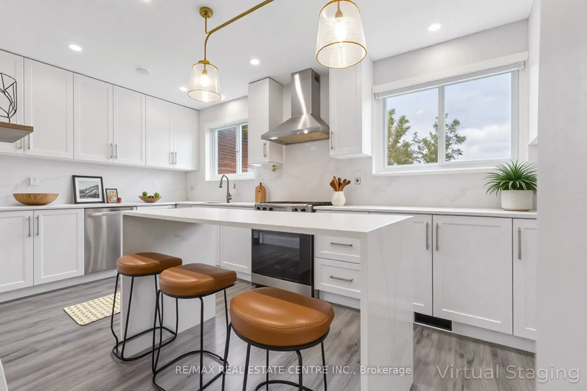 122 Mooregate Crescent