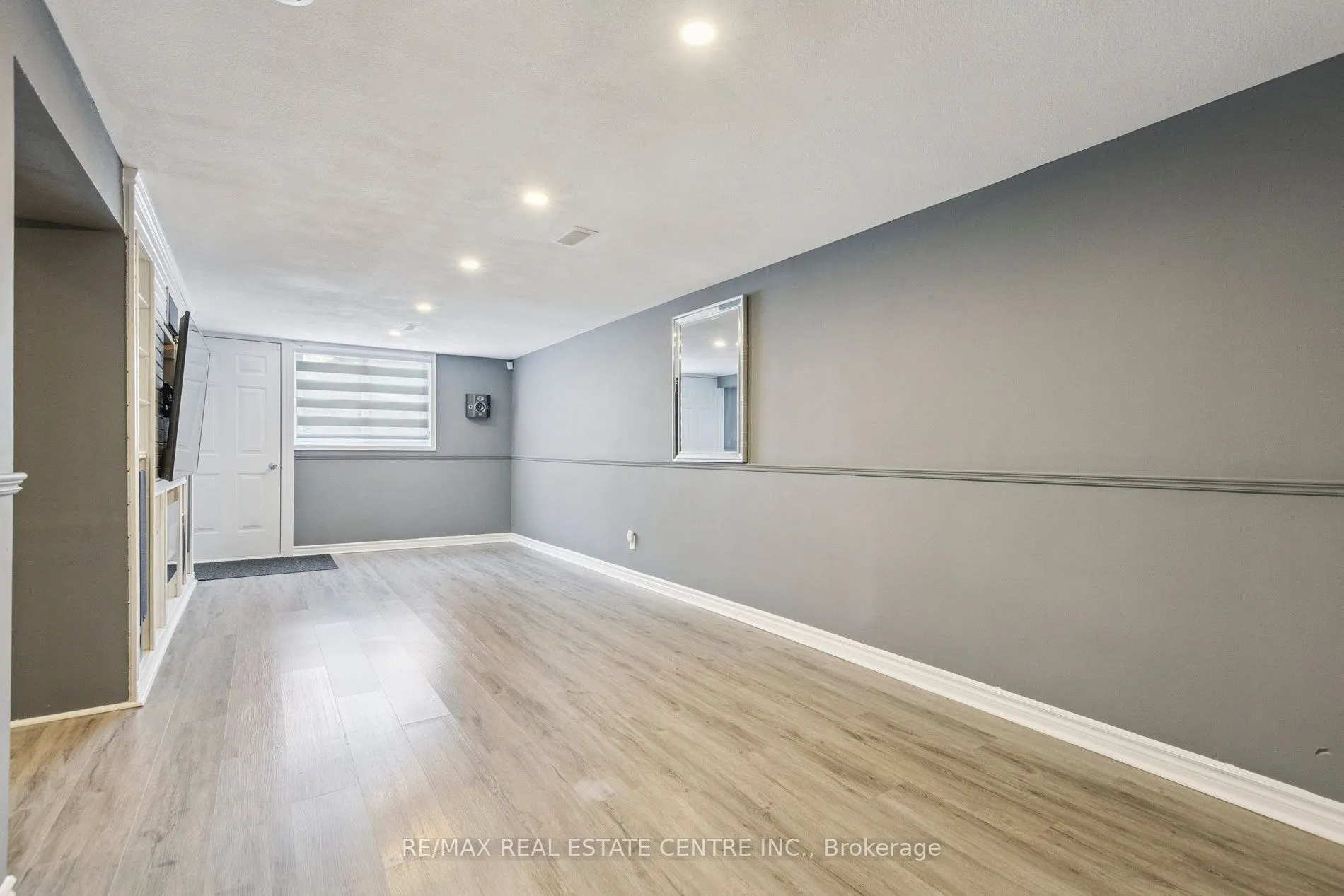 122 Mooregate Crescent