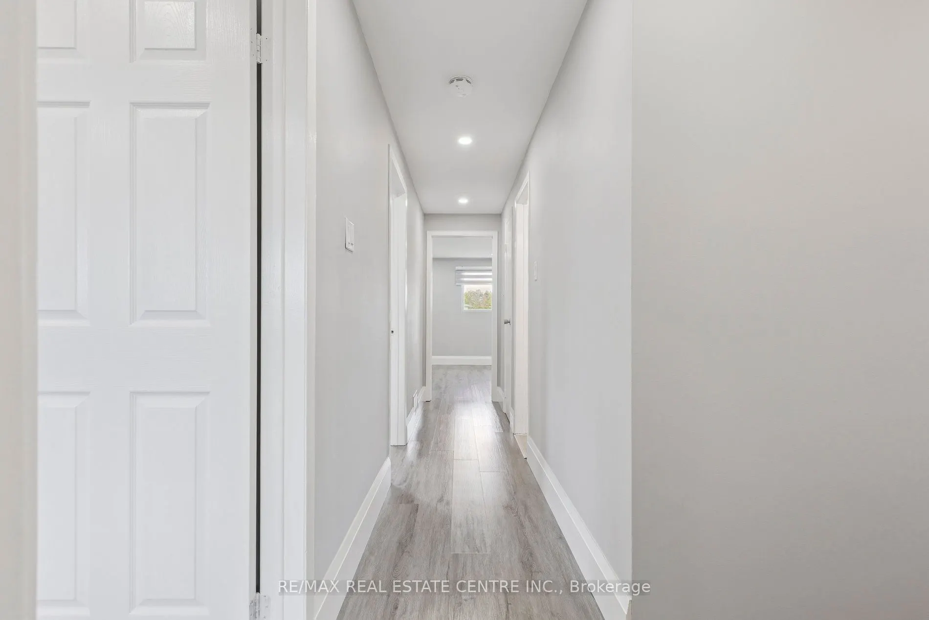122 Mooregate Crescent