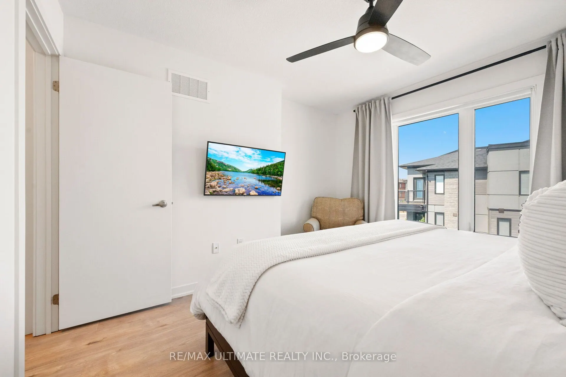 590 North Service Road, #79