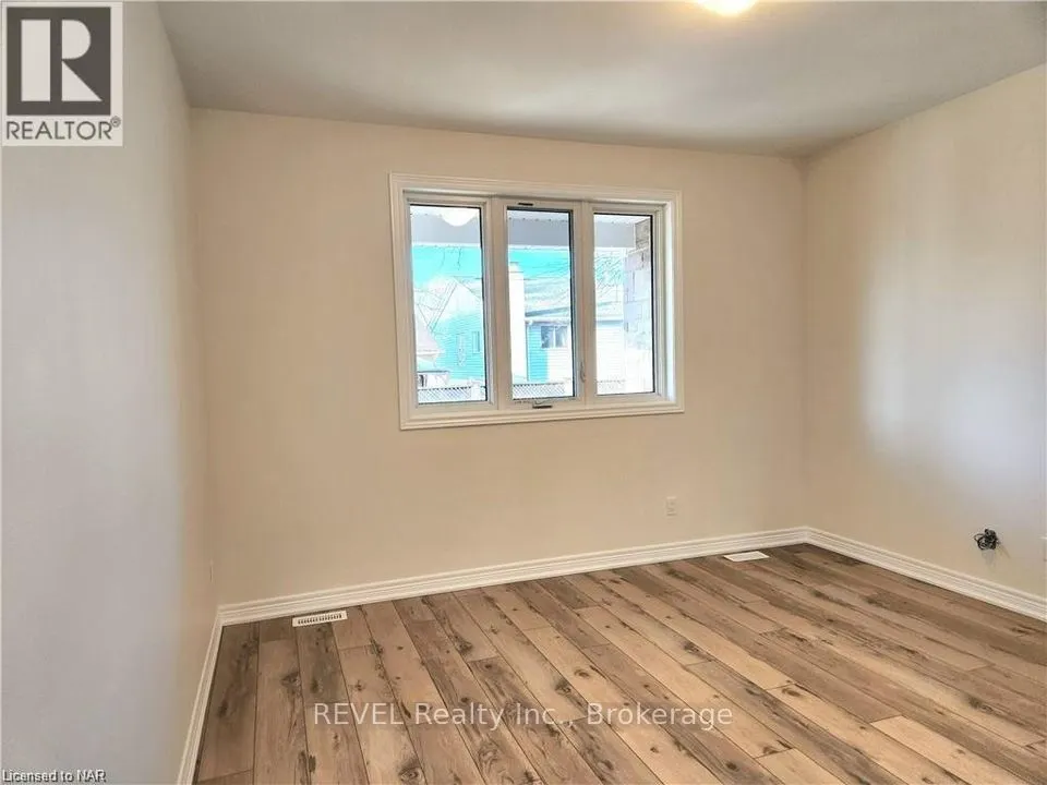 15 SHAMROCK Common
