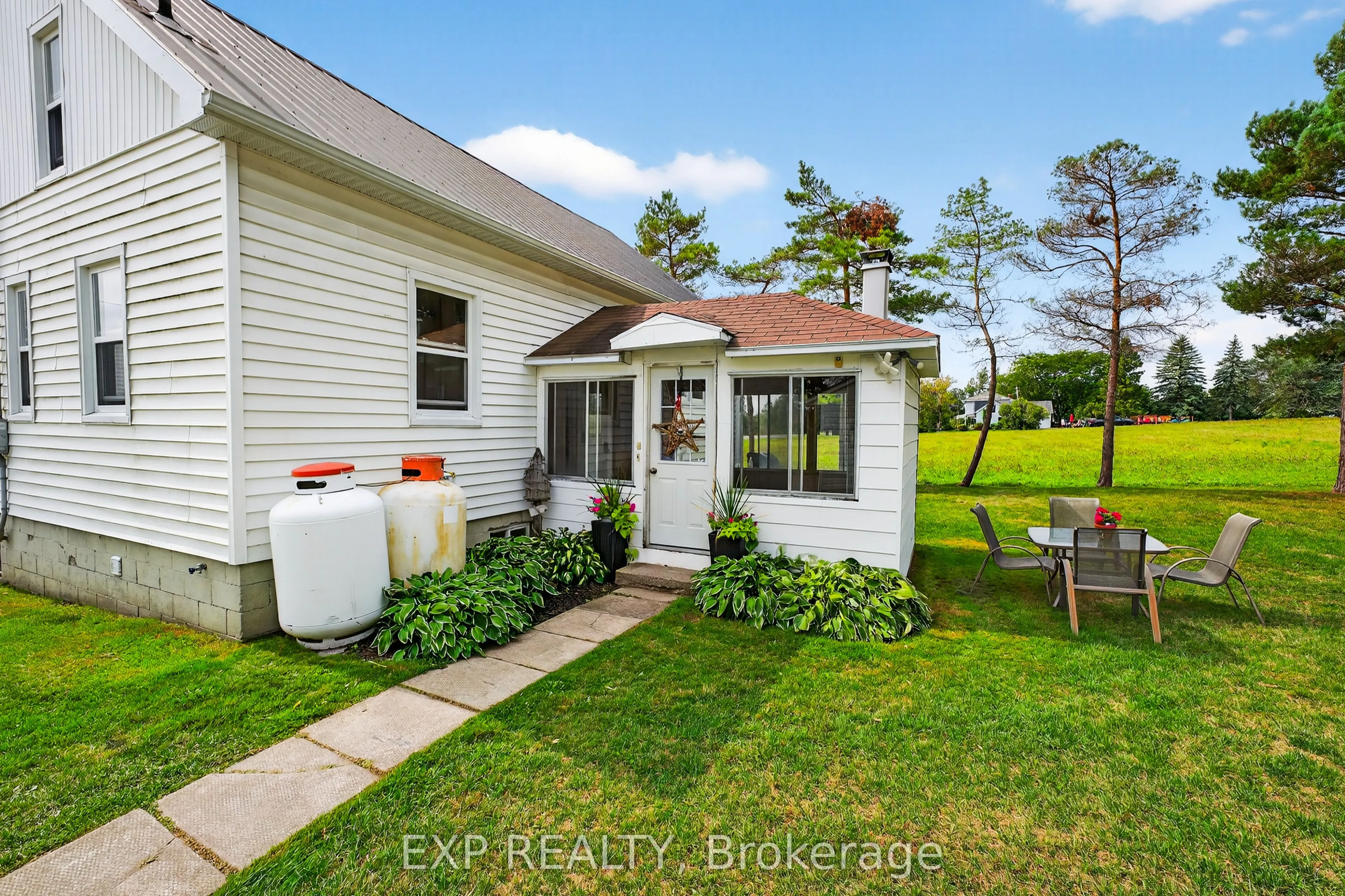 2619 County Rd 11 Road