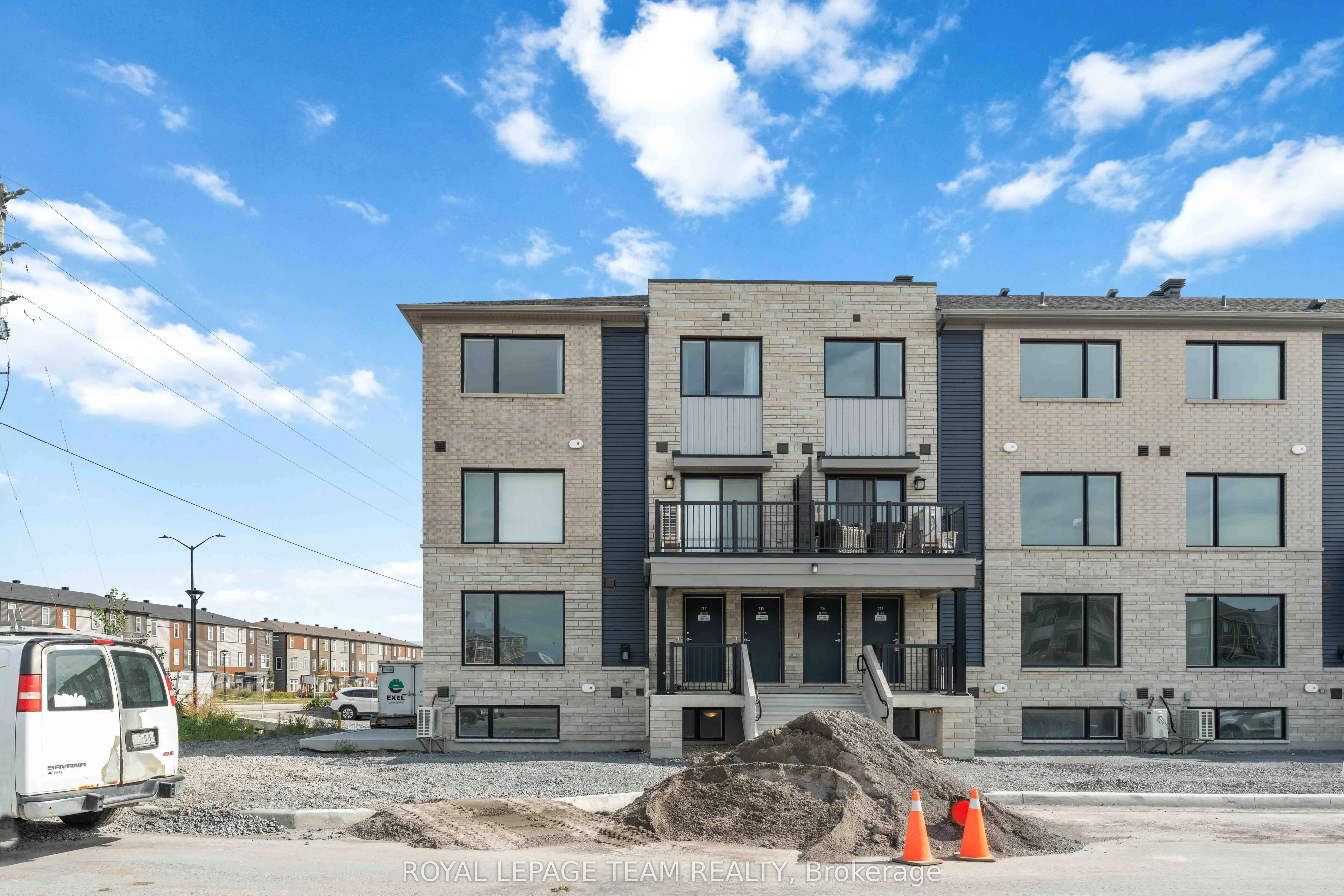 719 Arcadian Private, #0466