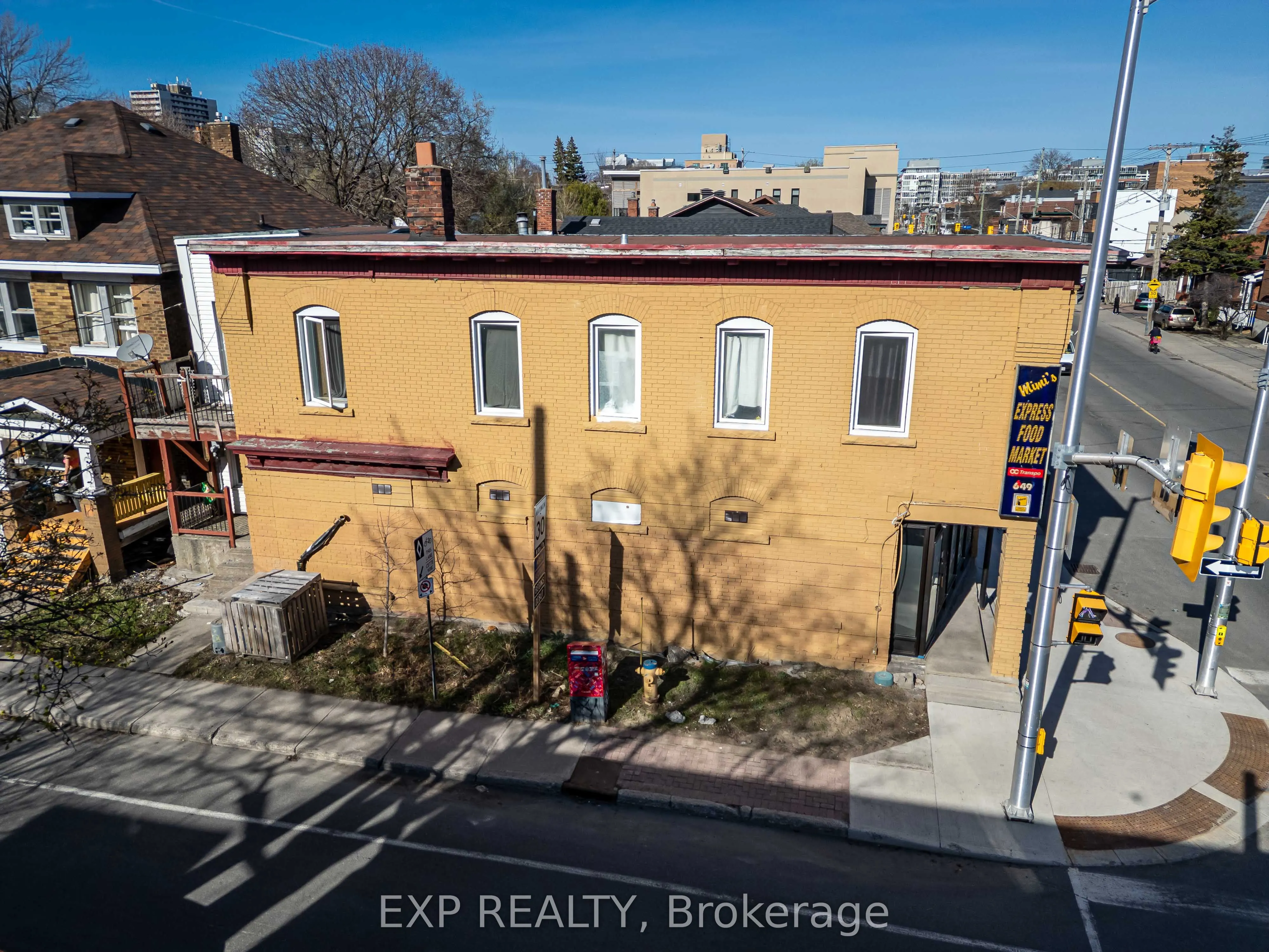 549 GLADSTONE Avenue