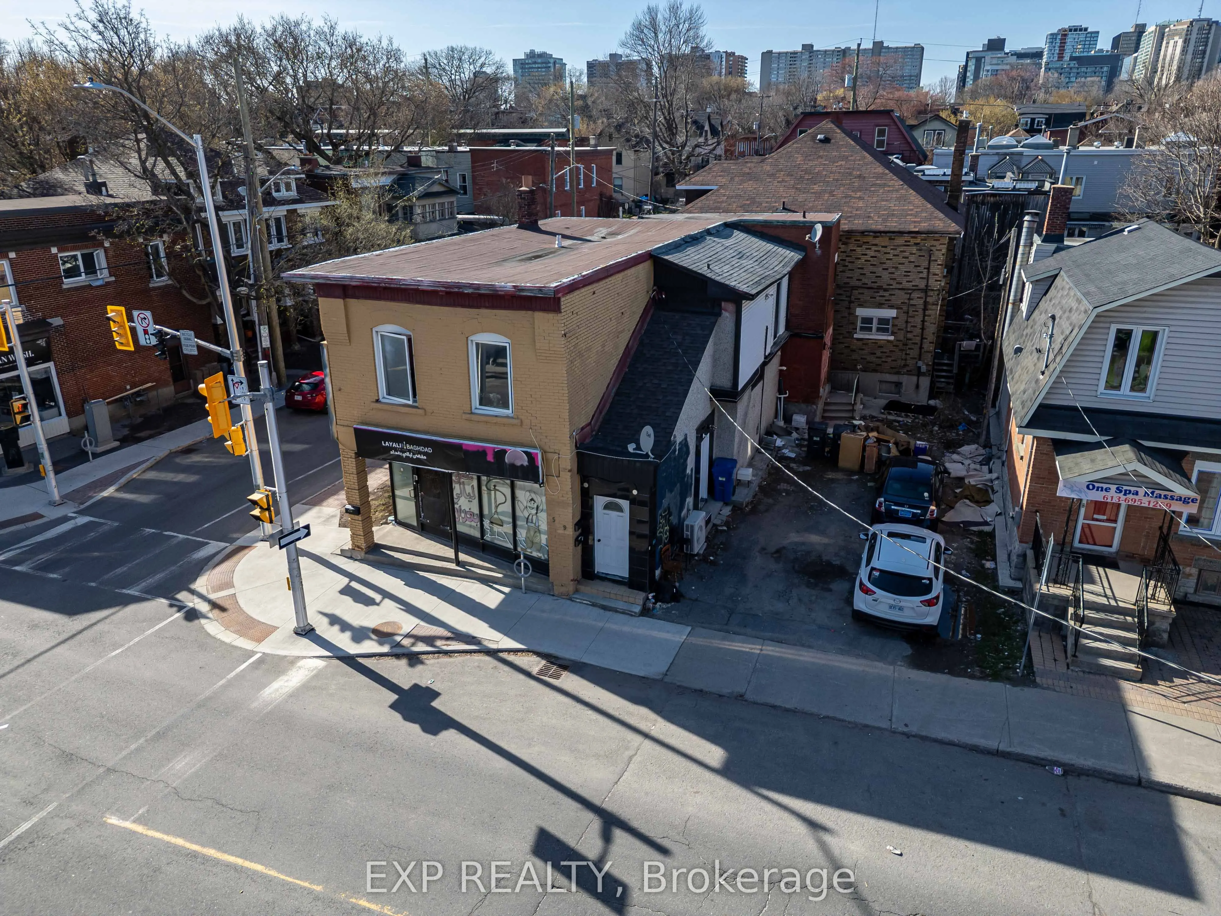 549 GLADSTONE Avenue